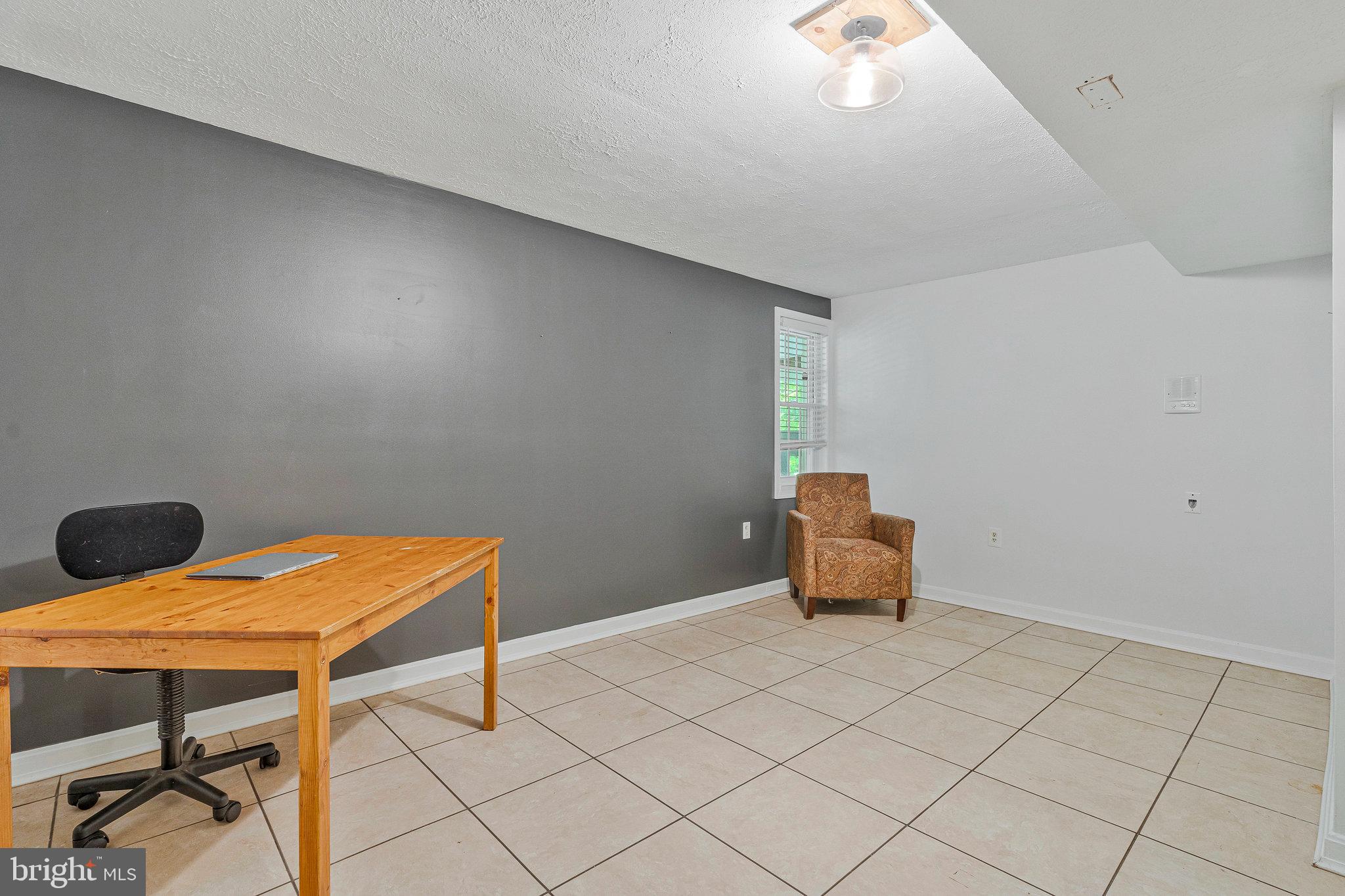 SCATTERED PINE - Residential