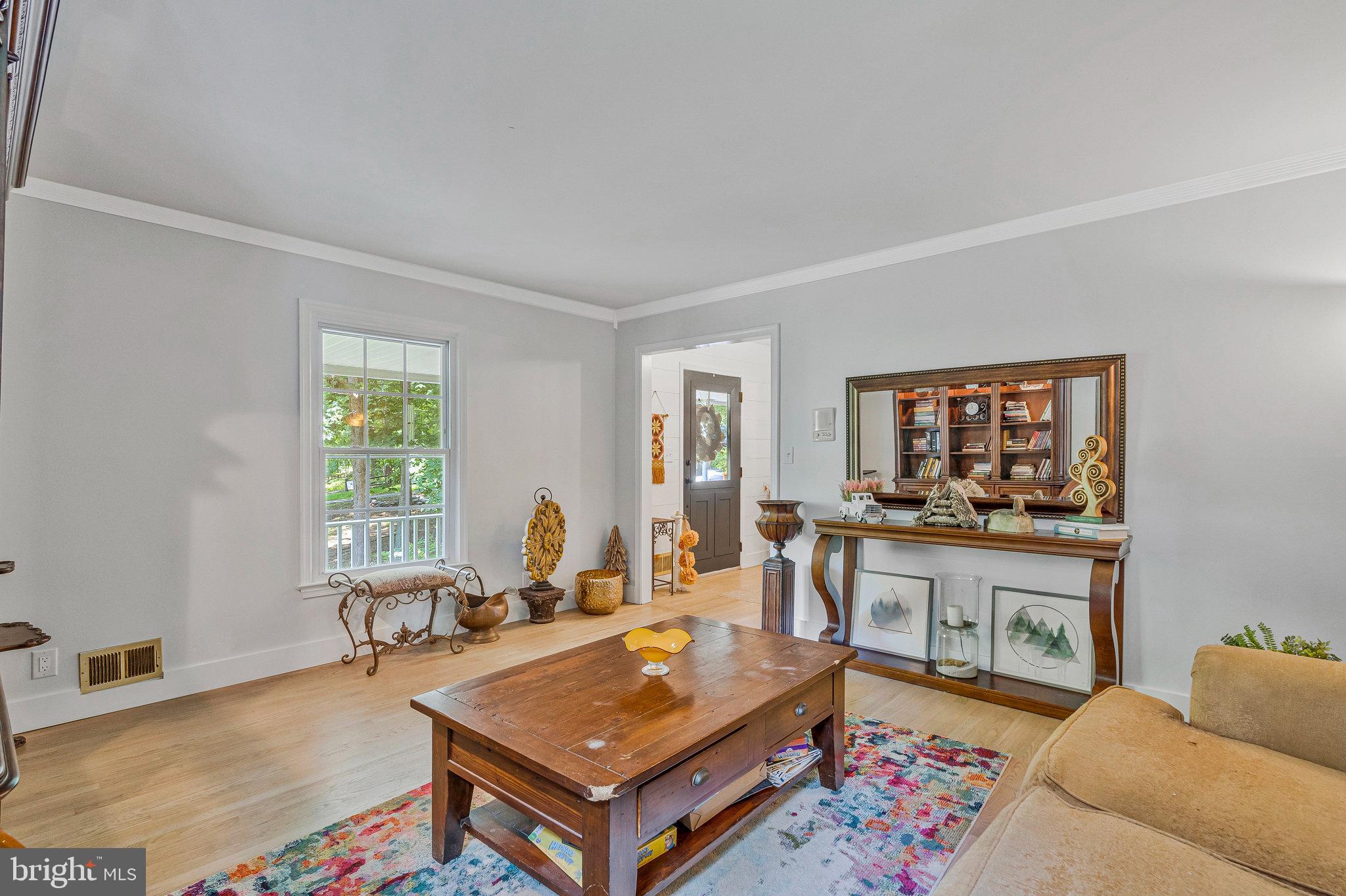 SCATTERED PINE - Residential