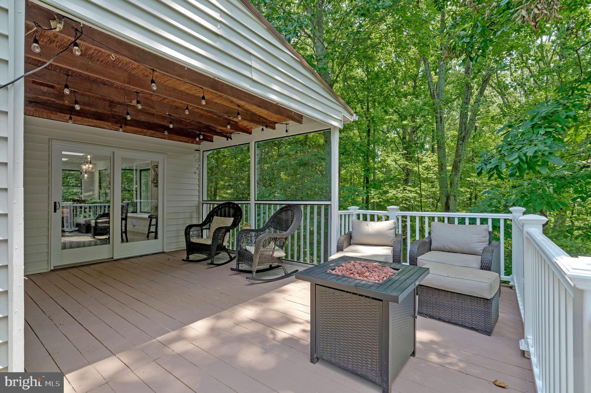 SCATTERED PINE - Residential