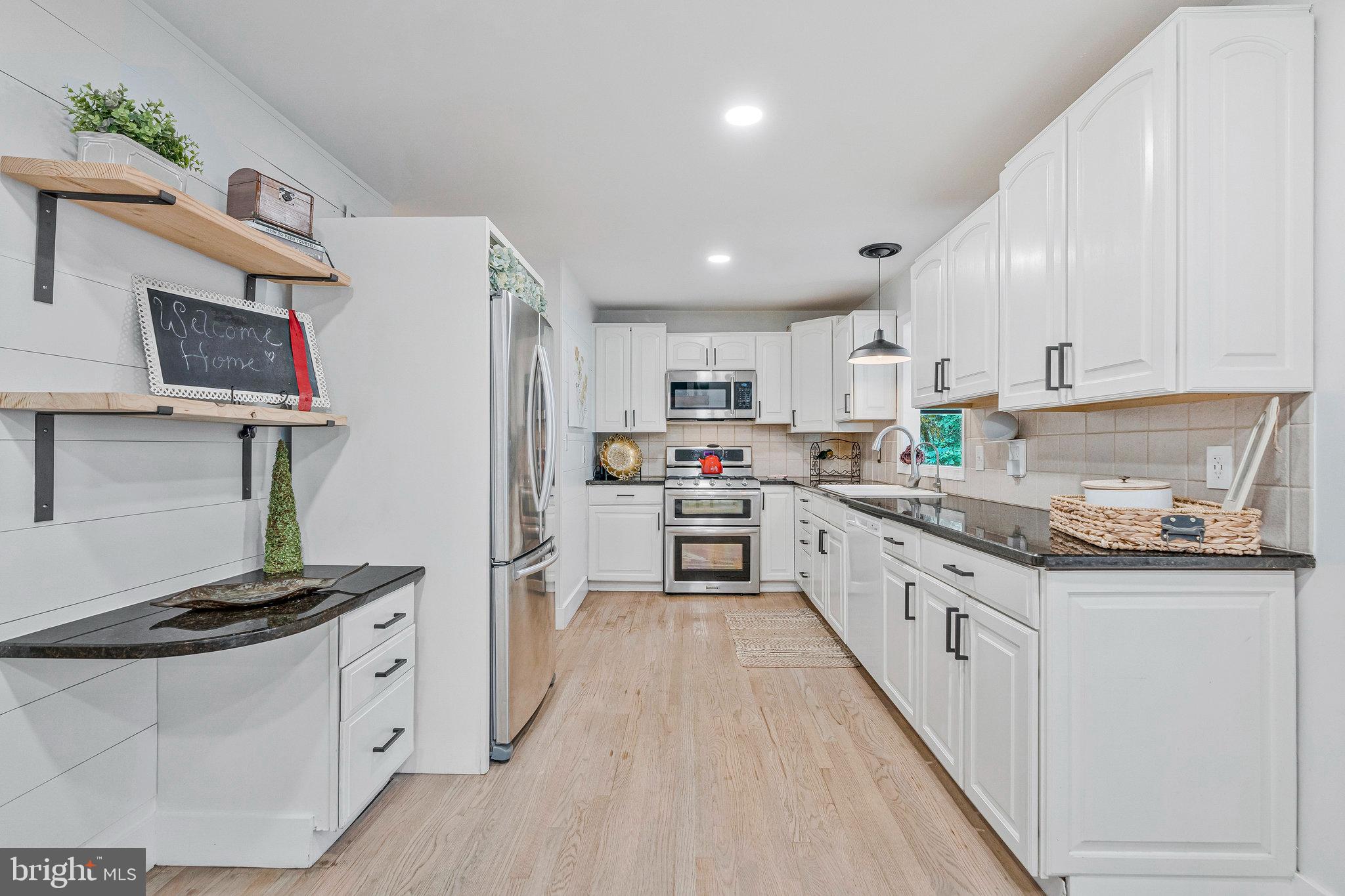 SCATTERED PINE - Residential