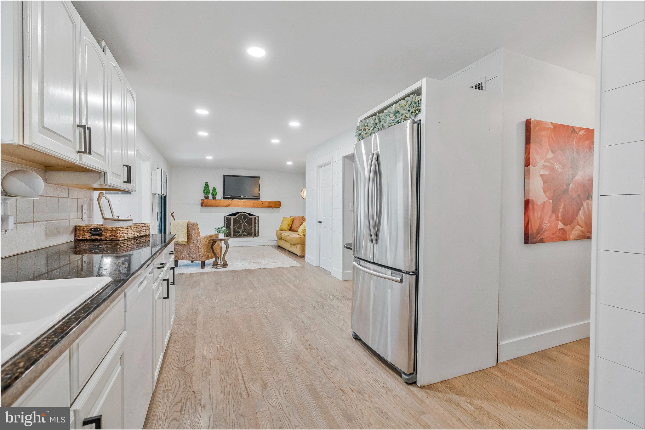 6285 SNOWFOX LANE