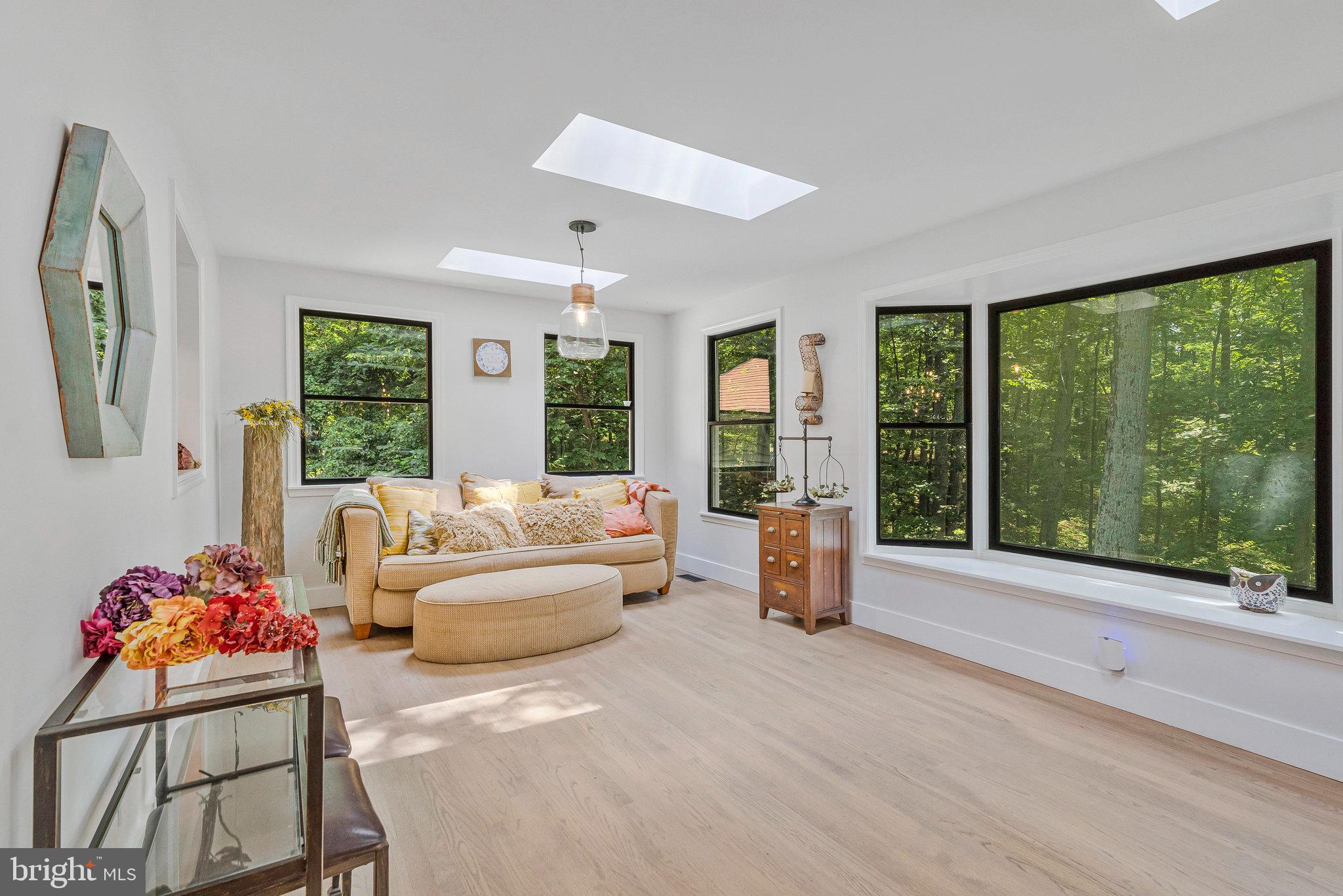 SCATTERED PINE - Residential