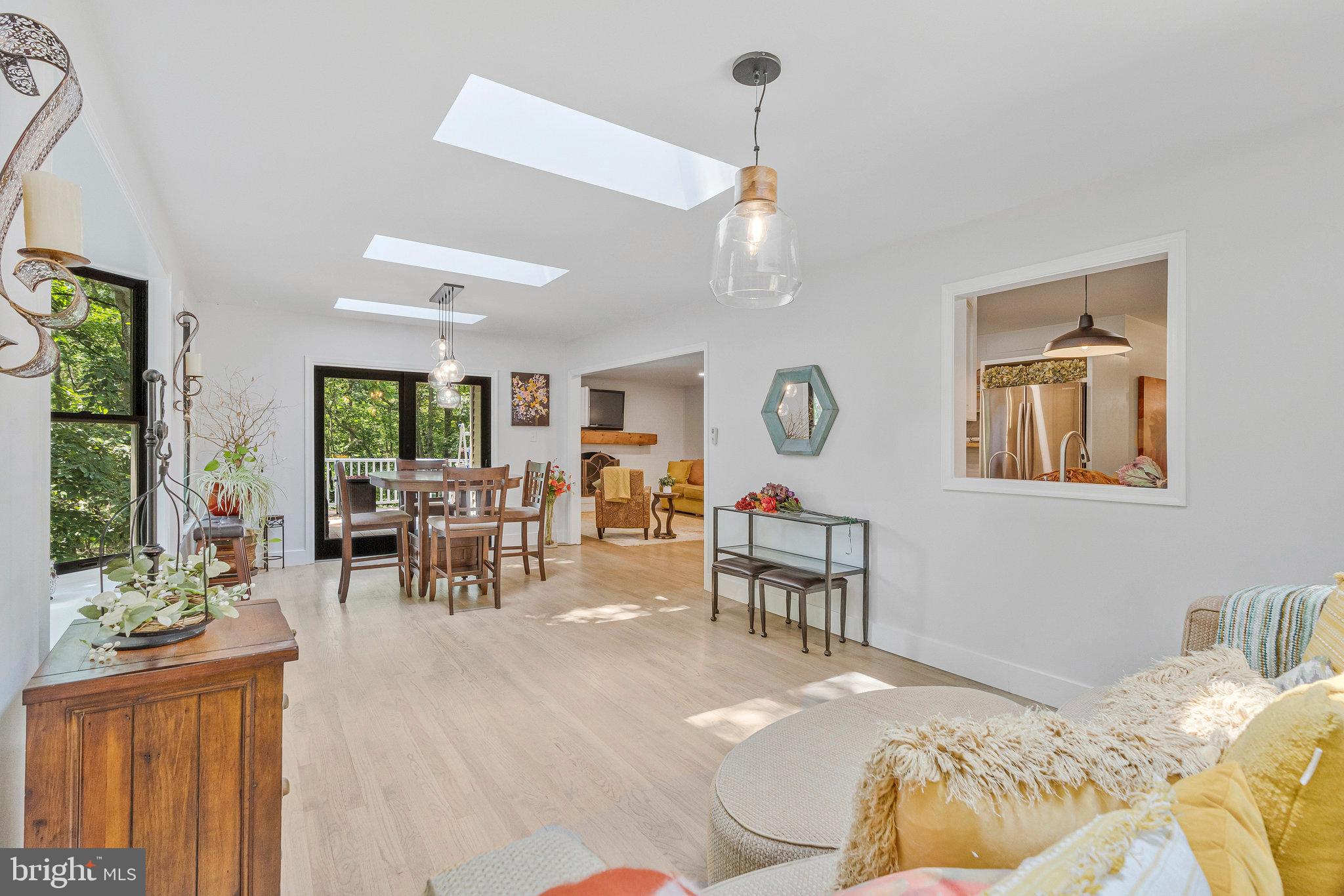 SCATTERED PINE - Residential