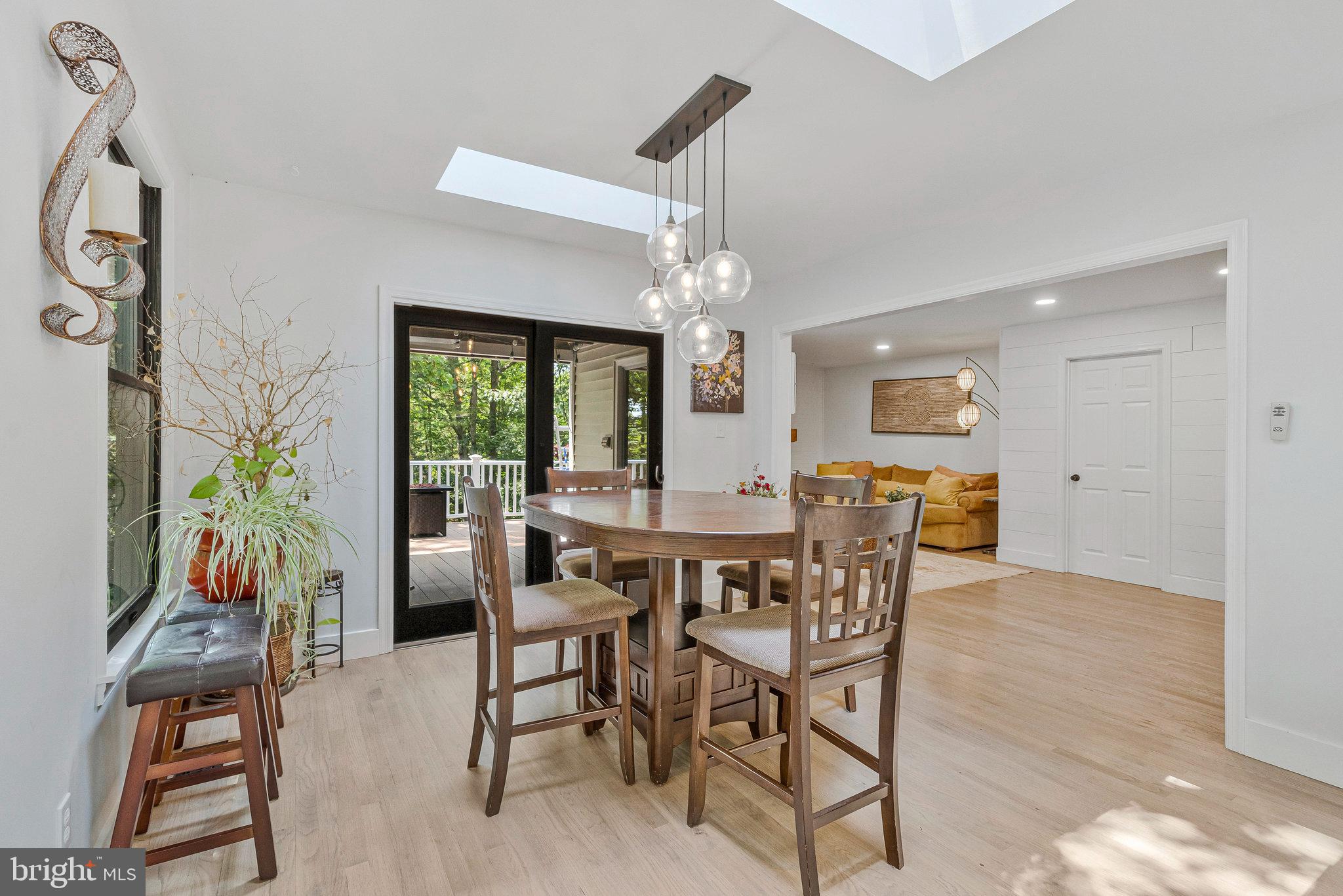 SCATTERED PINE - Residential