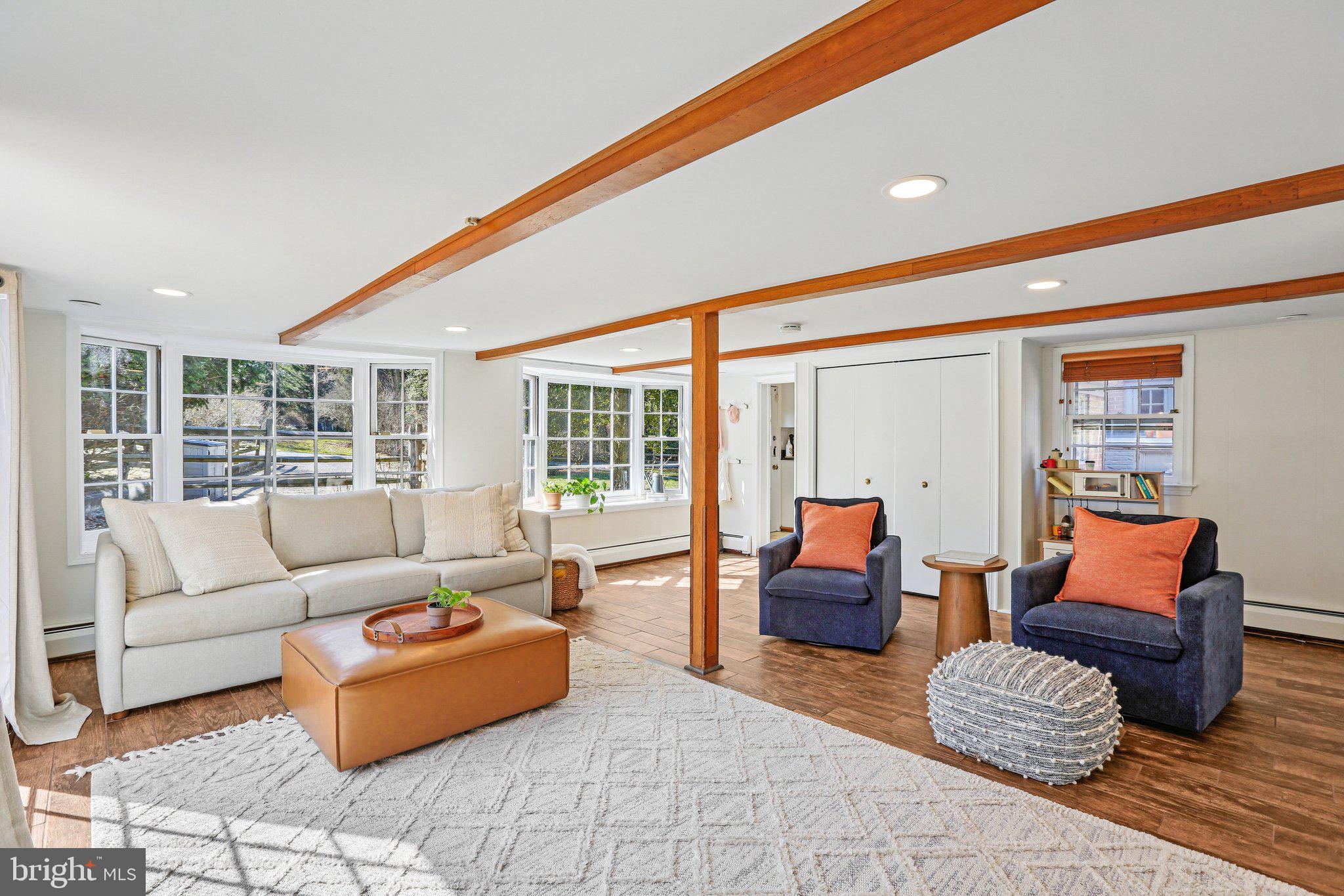 RUXTON - Residential