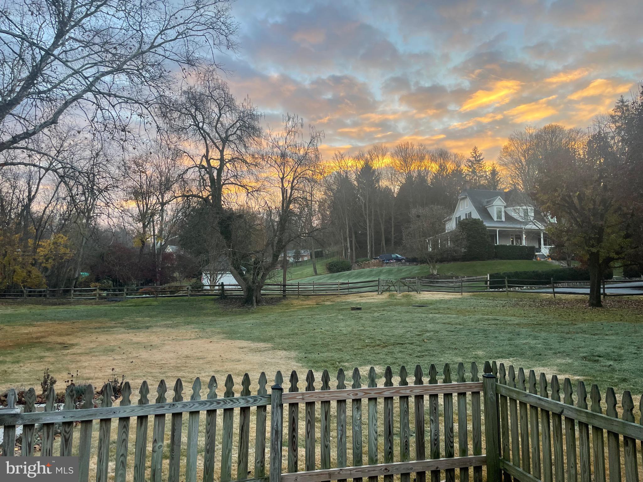 RUXTON - Residential