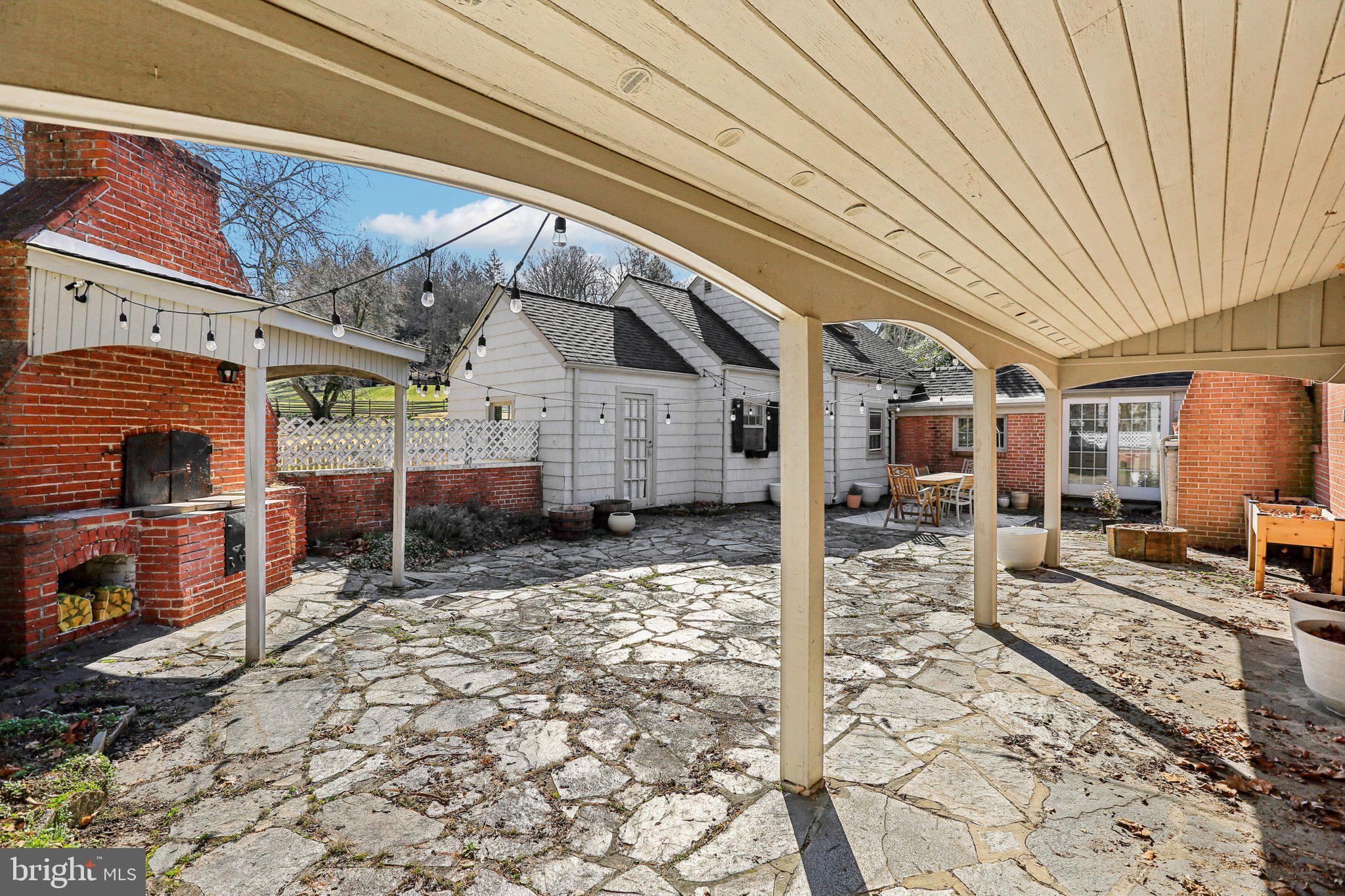 RUXTON - Residential