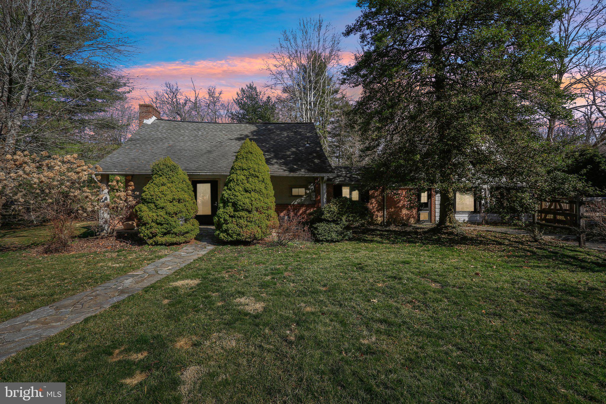 RUXTON - Residential