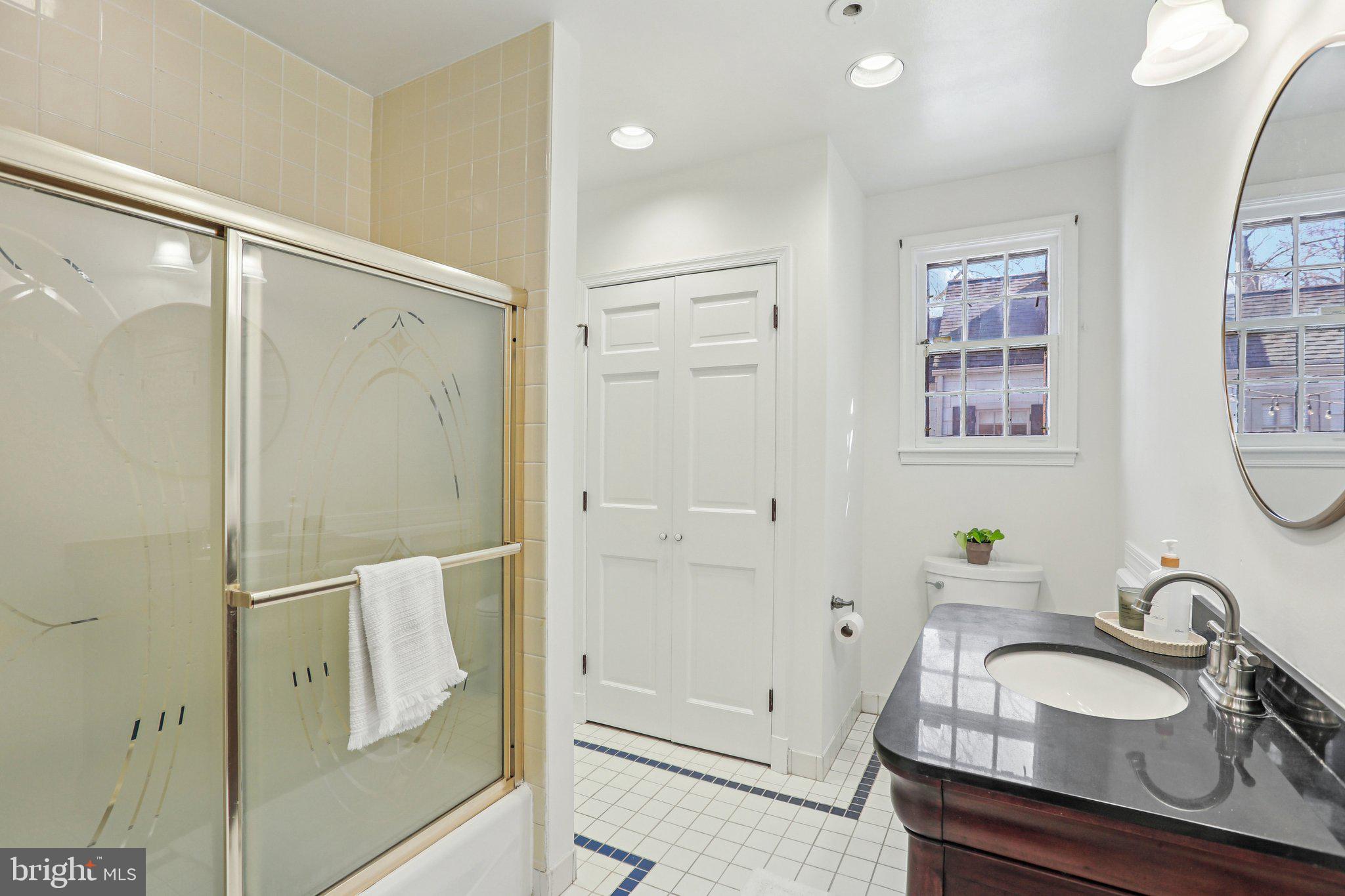 RUXTON - Residential