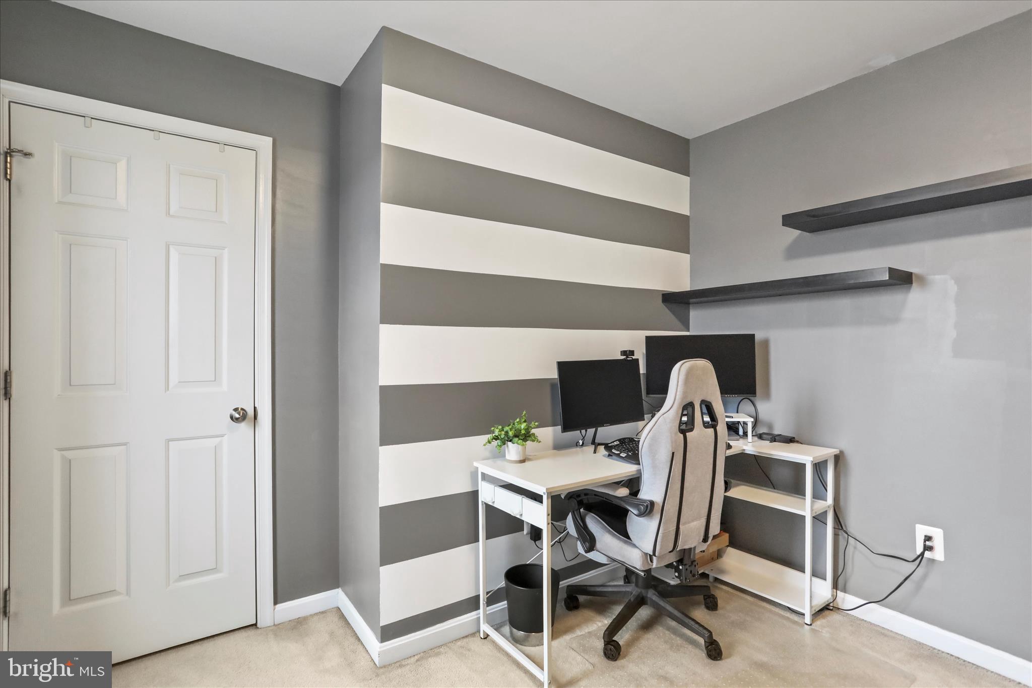 MOUNTAIN VIEW - Residential