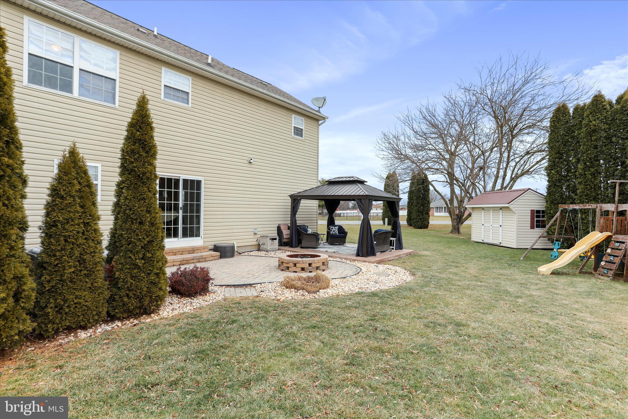 MOUNTAIN VIEW - Residential