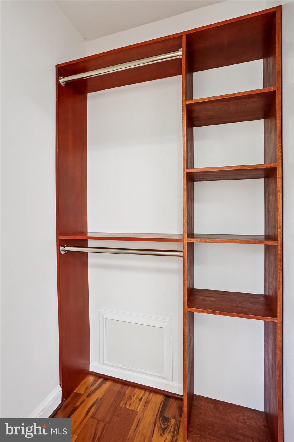 ROLLING TERRACE - Residential