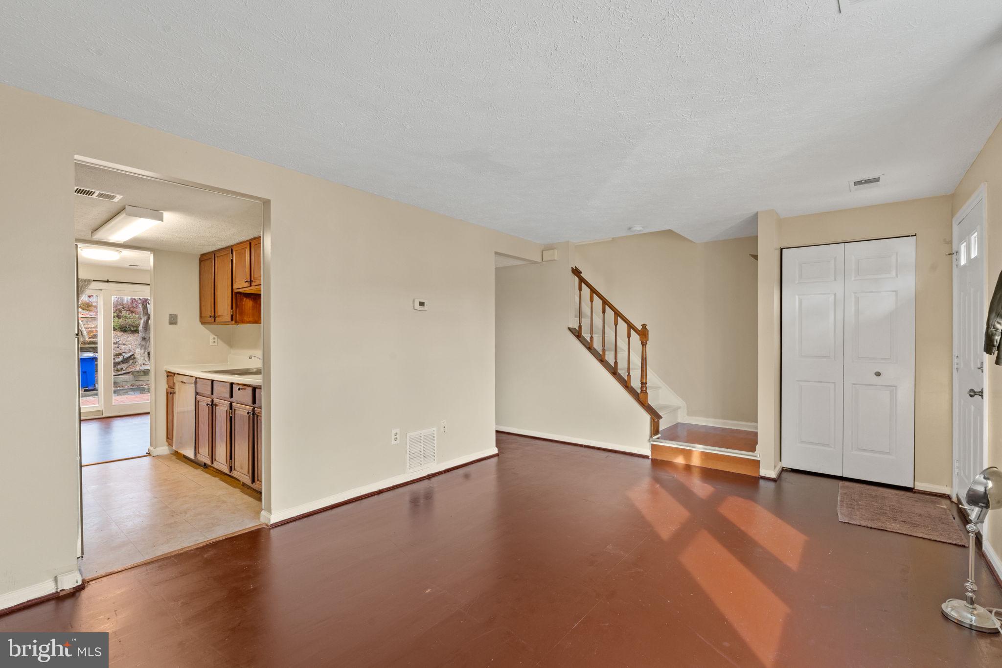 DAMASCUS VALLEY PARK - Residential Lease