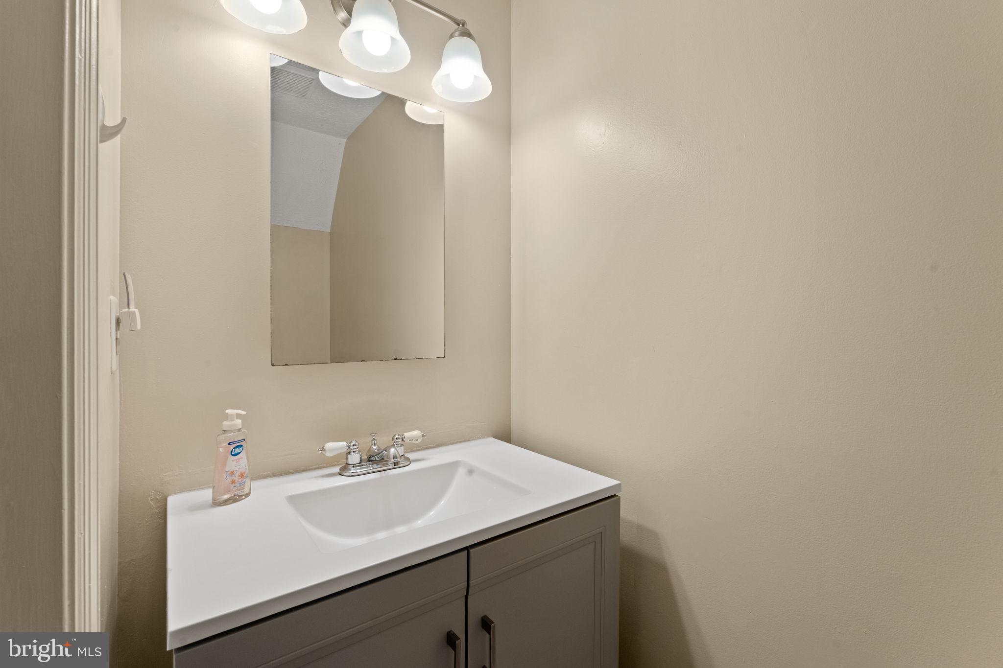 DAMASCUS VALLEY PARK - Residential Lease