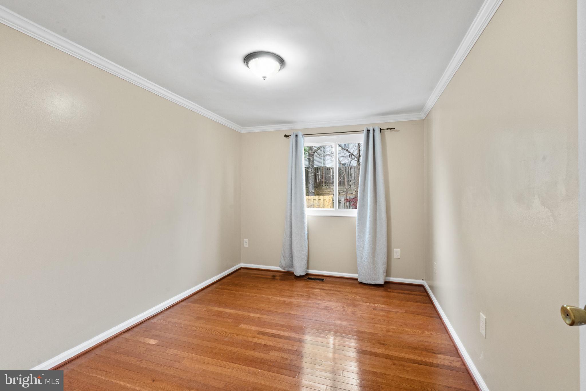 DAMASCUS VALLEY PARK - Residential Lease