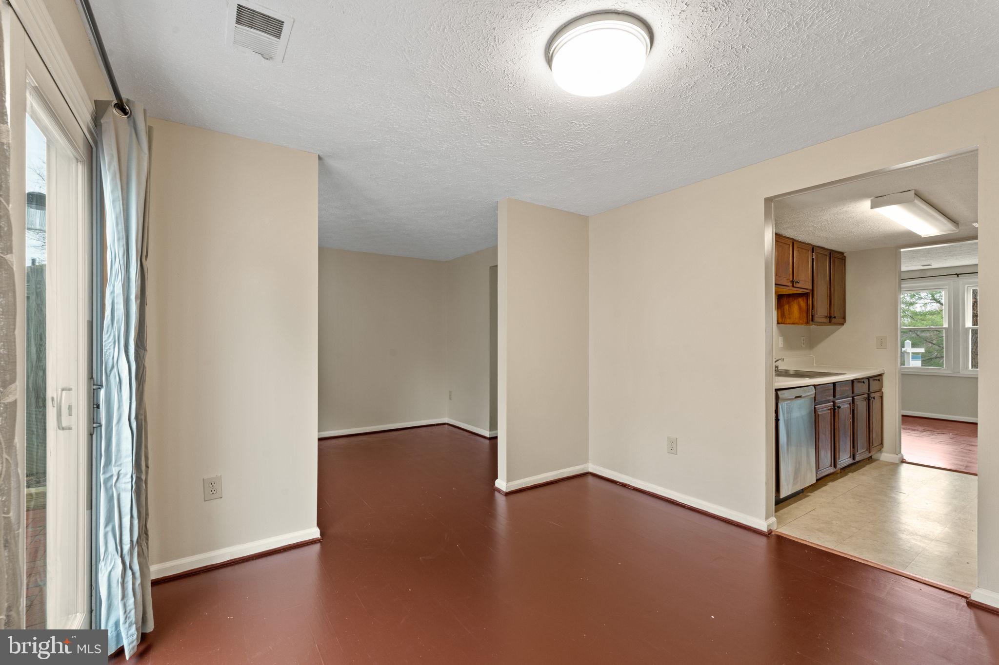 DAMASCUS VALLEY PARK - Residential Lease