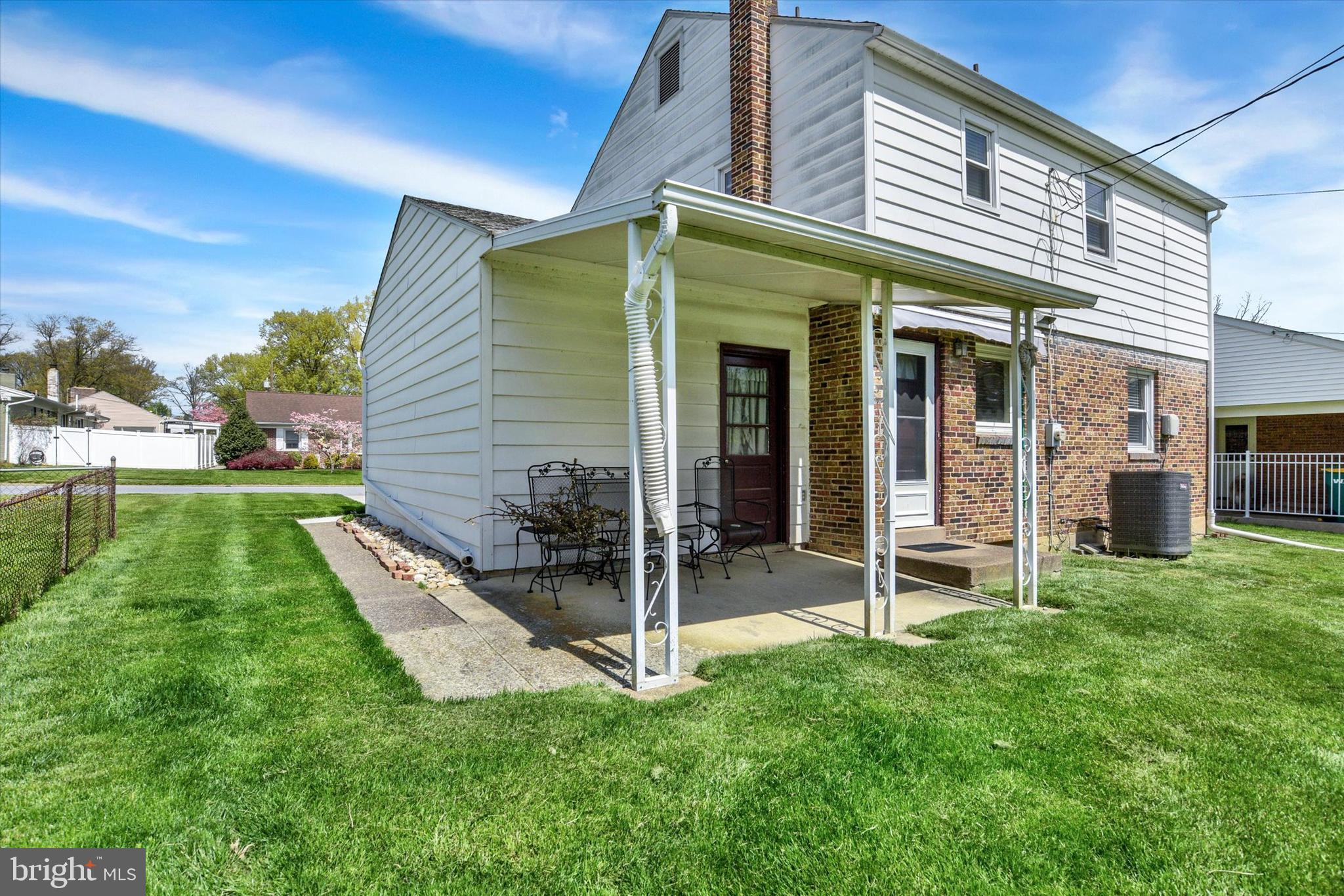 COUNTRY CLUB PARK - Residential