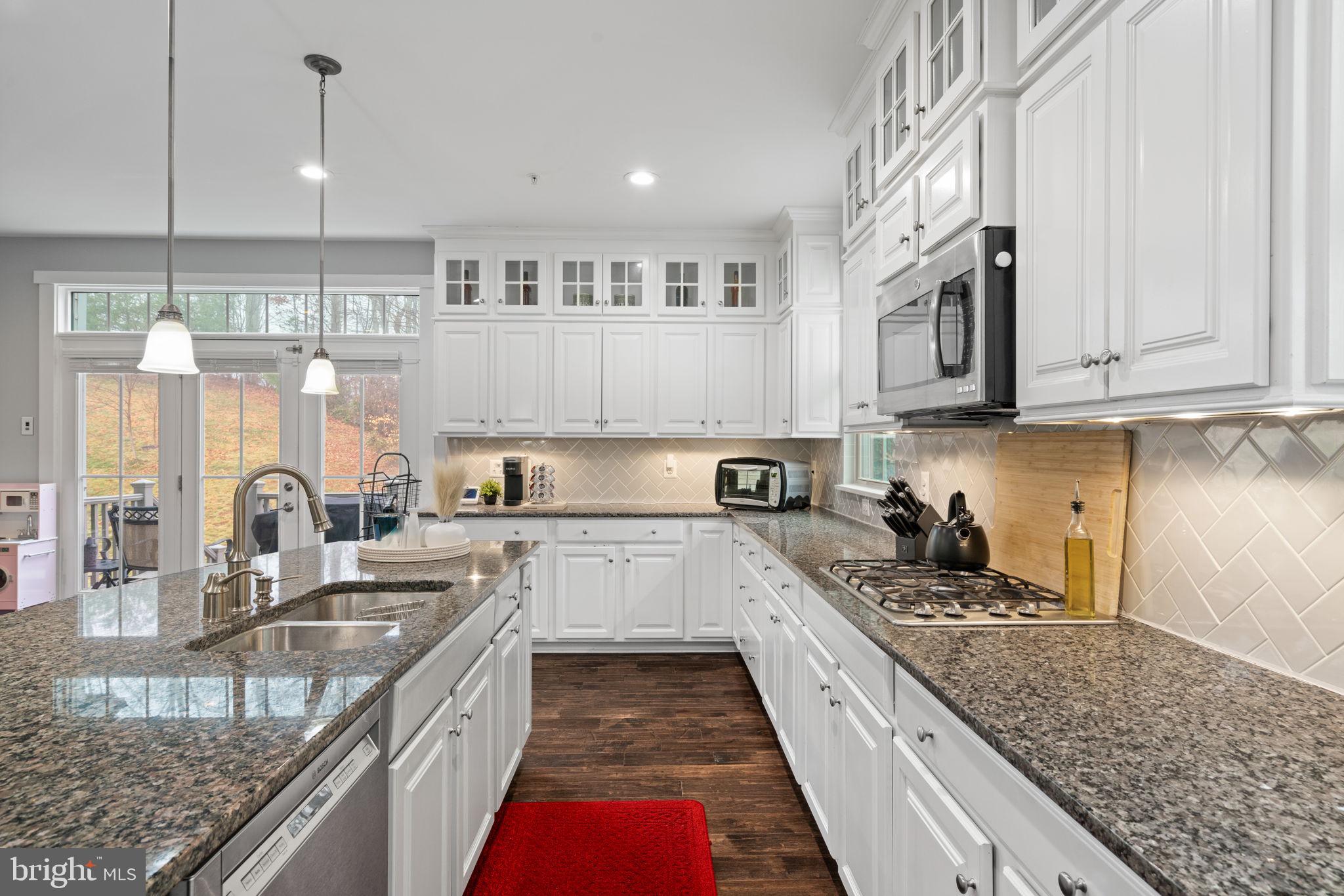 POTOMAC SHORES - Residential