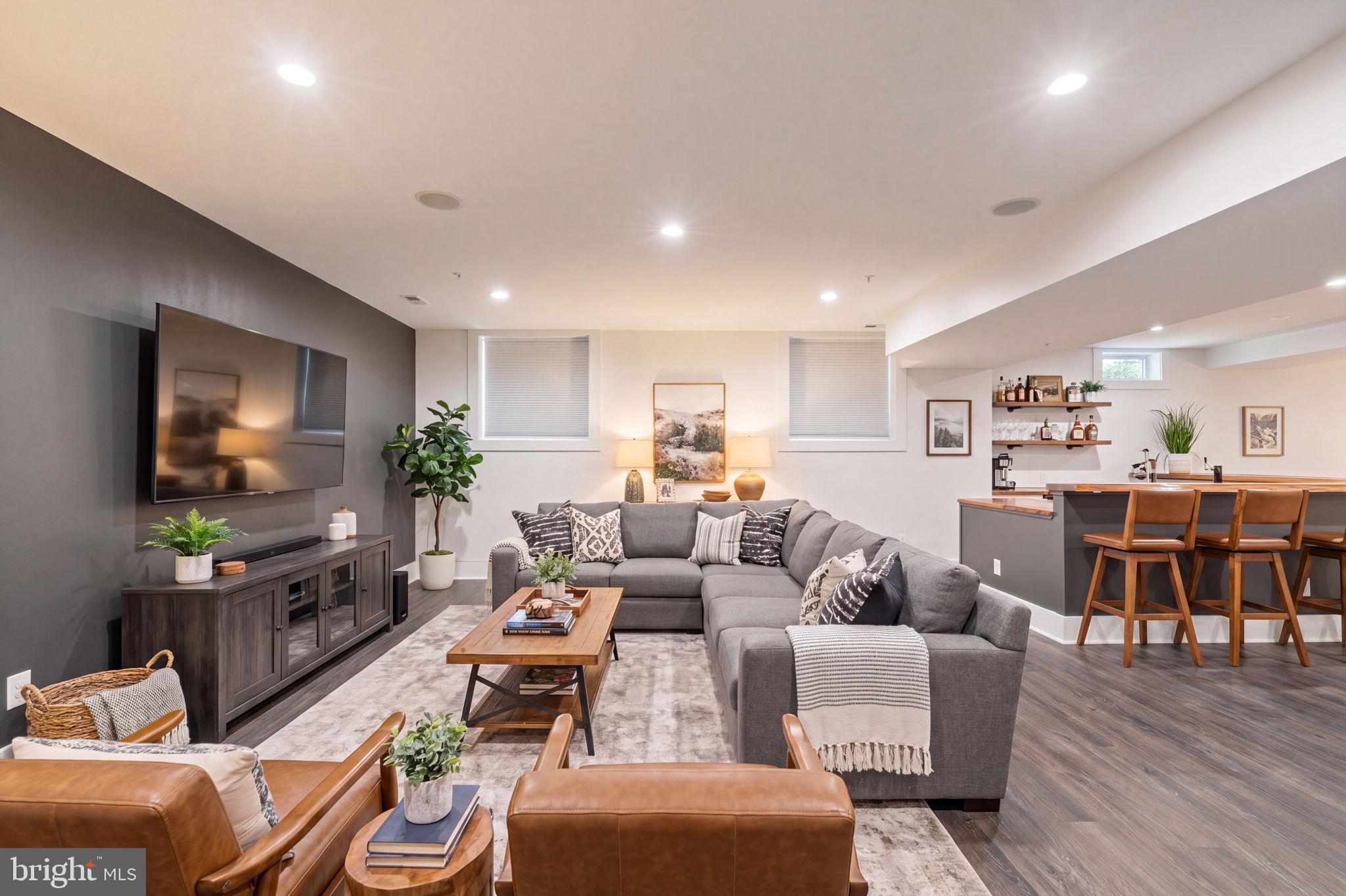 POTOMAC SHORES - Residential