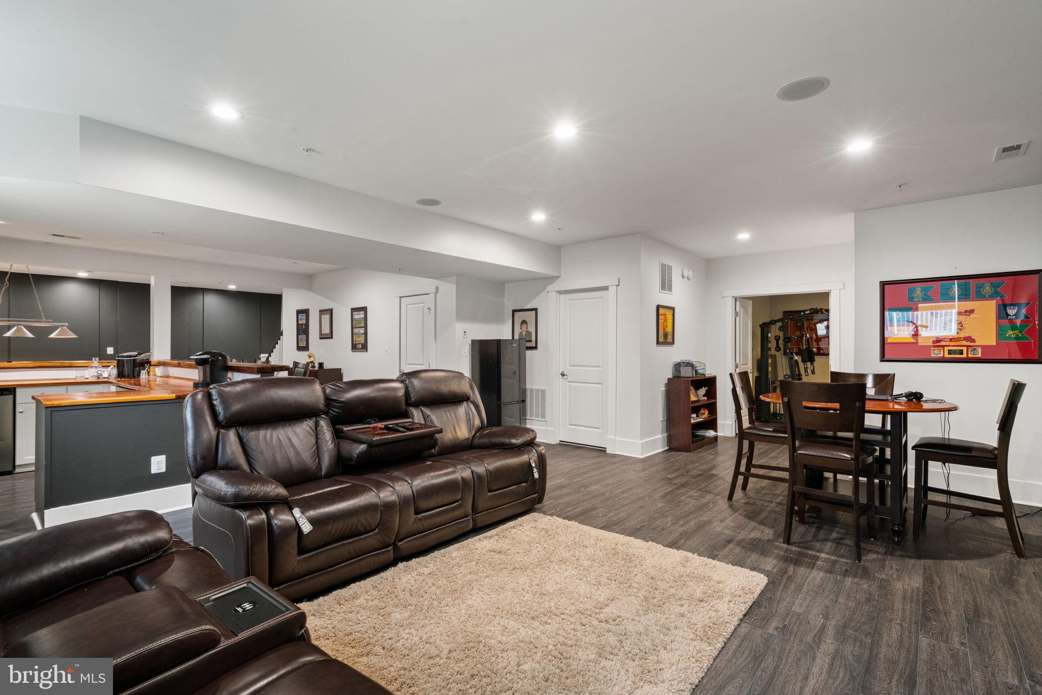 POTOMAC SHORES - Residential