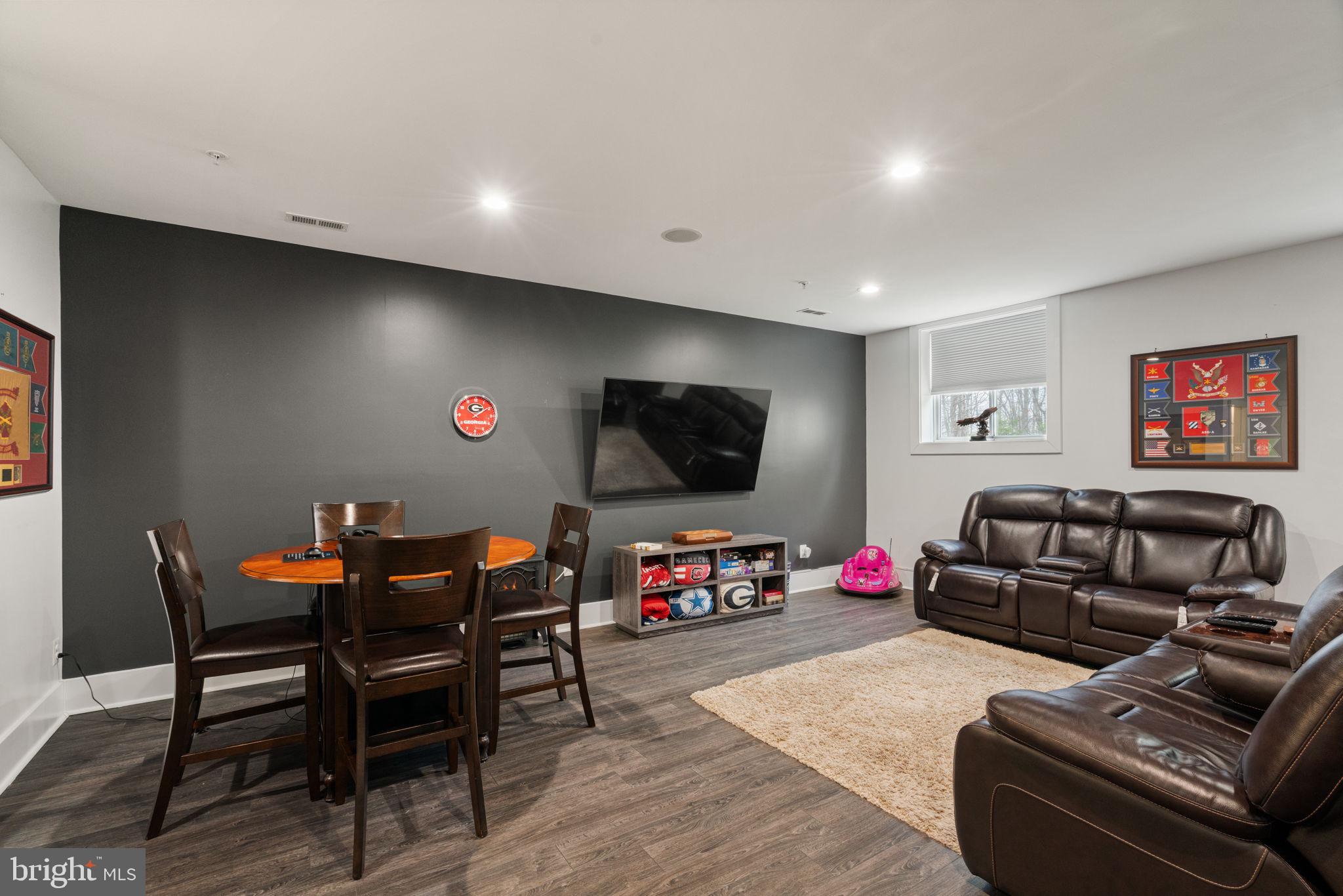 POTOMAC SHORES - Residential