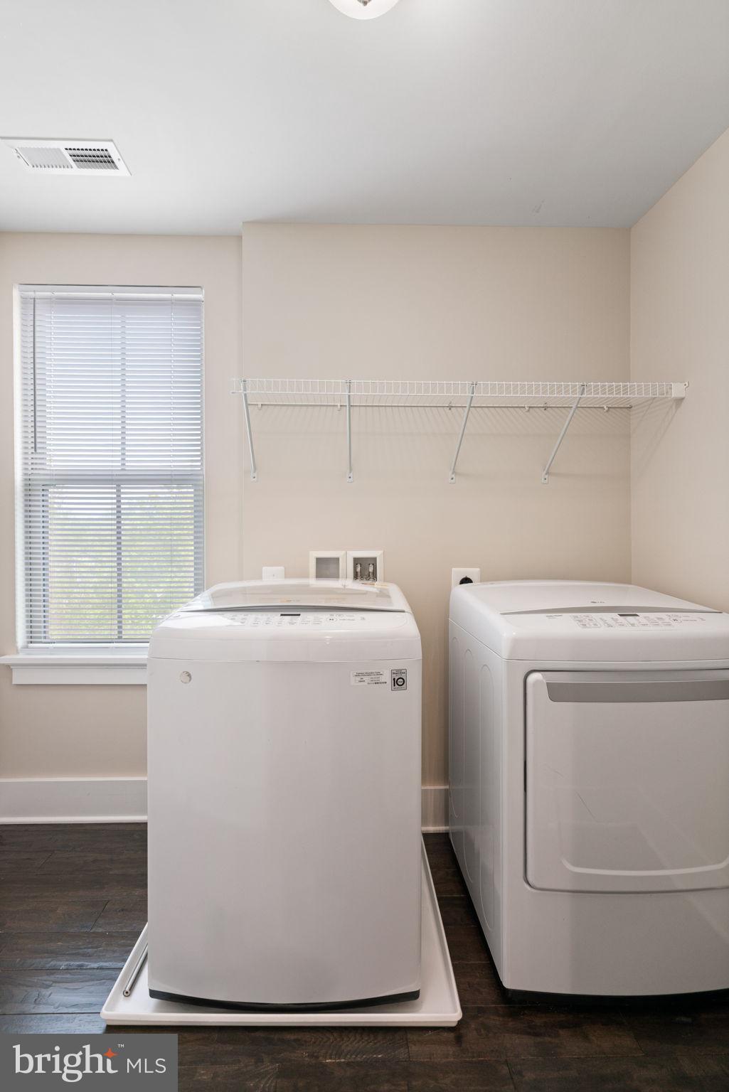 POTOMAC SHORES - Residential