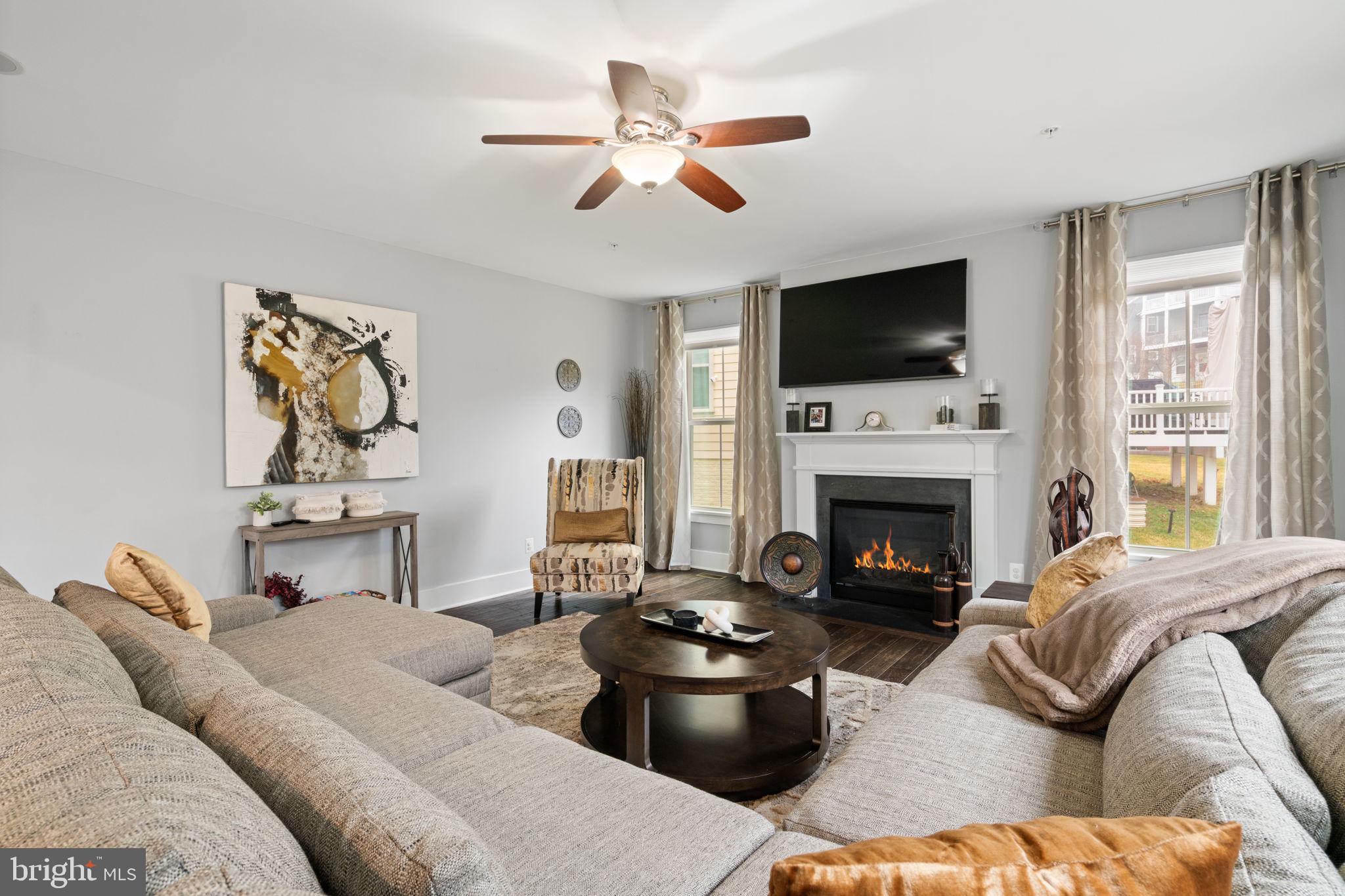 POTOMAC SHORES - Residential