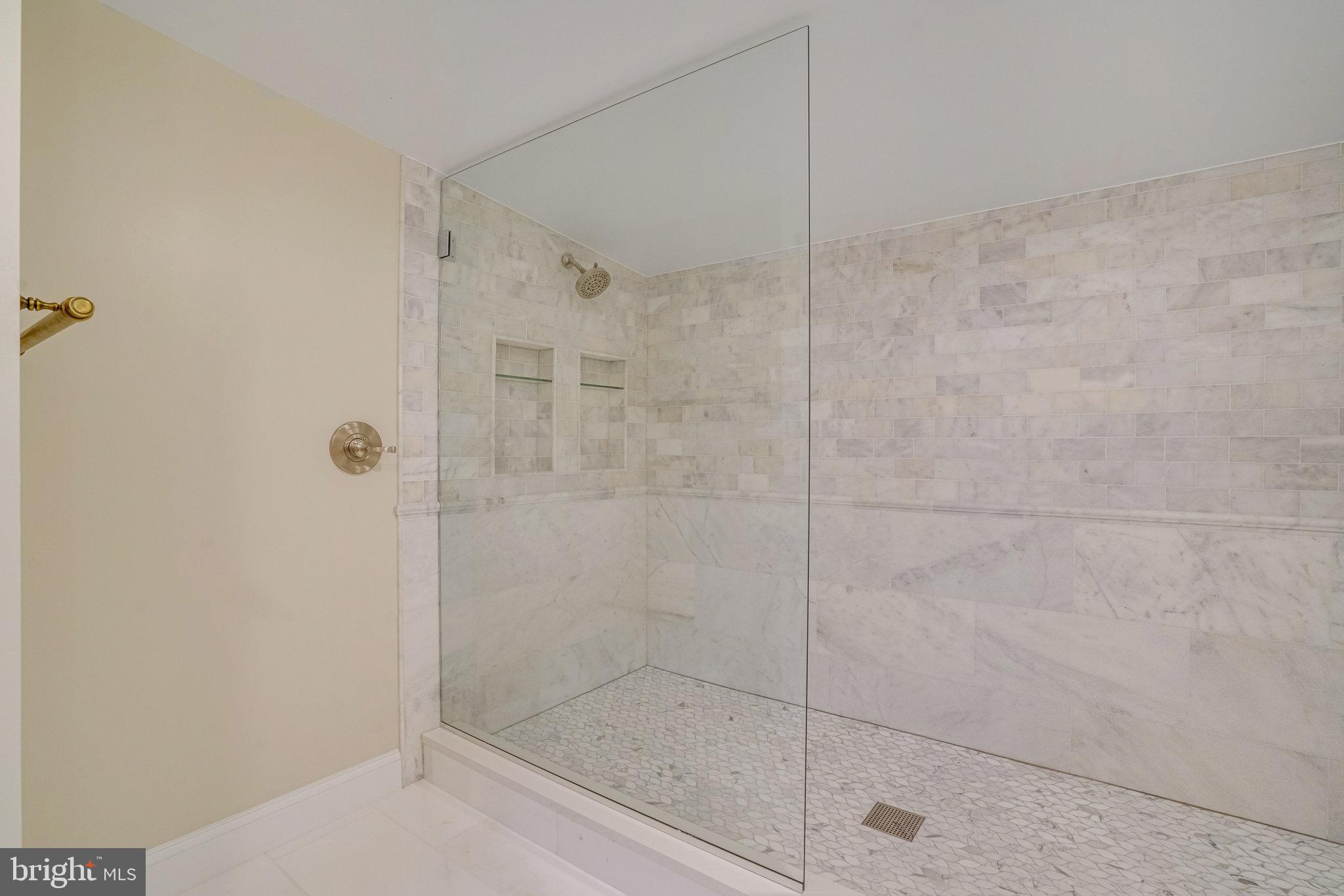 ALEXANDRIA - Residential