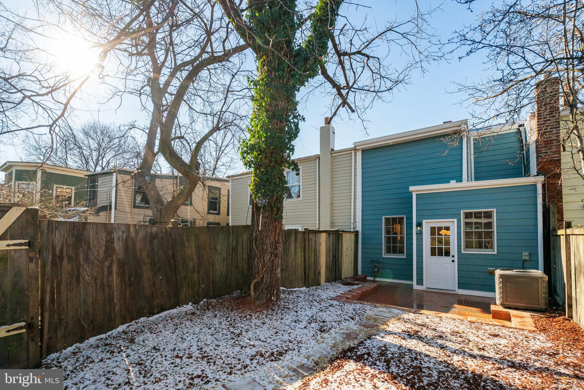 ALEXANDRIA - Residential