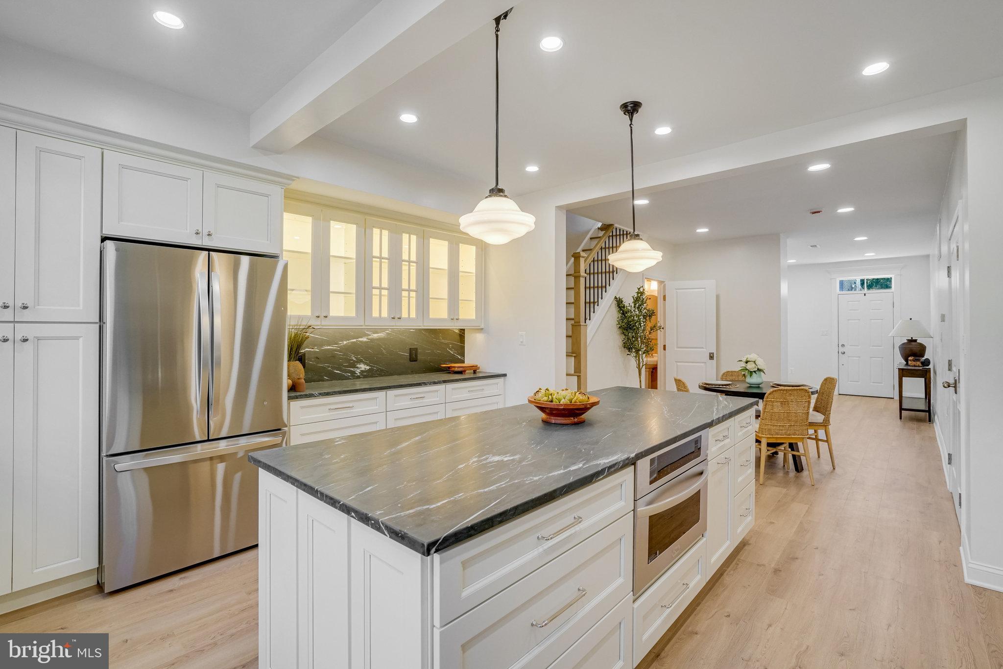 ALEXANDRIA - Residential