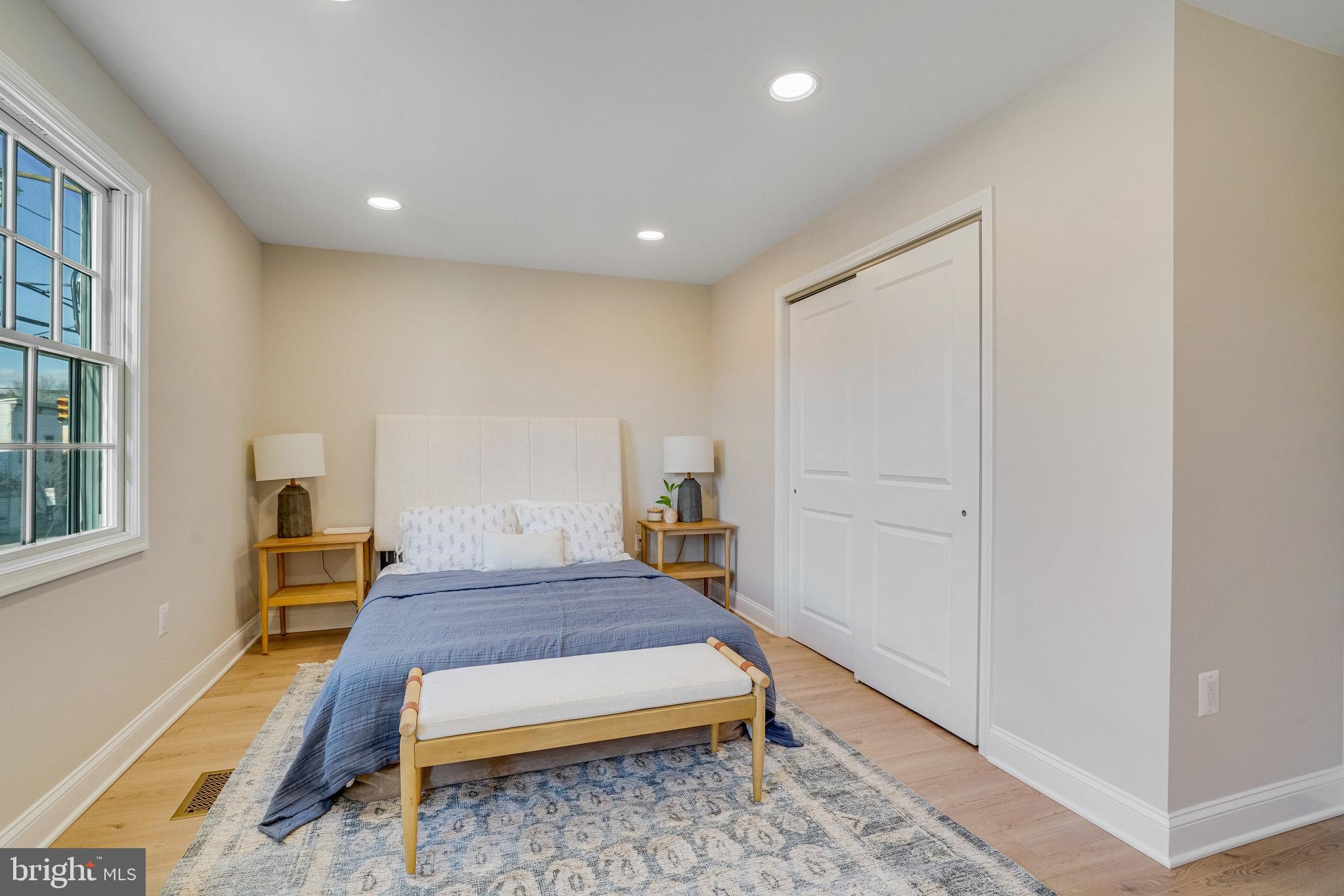 ALEXANDRIA - Residential