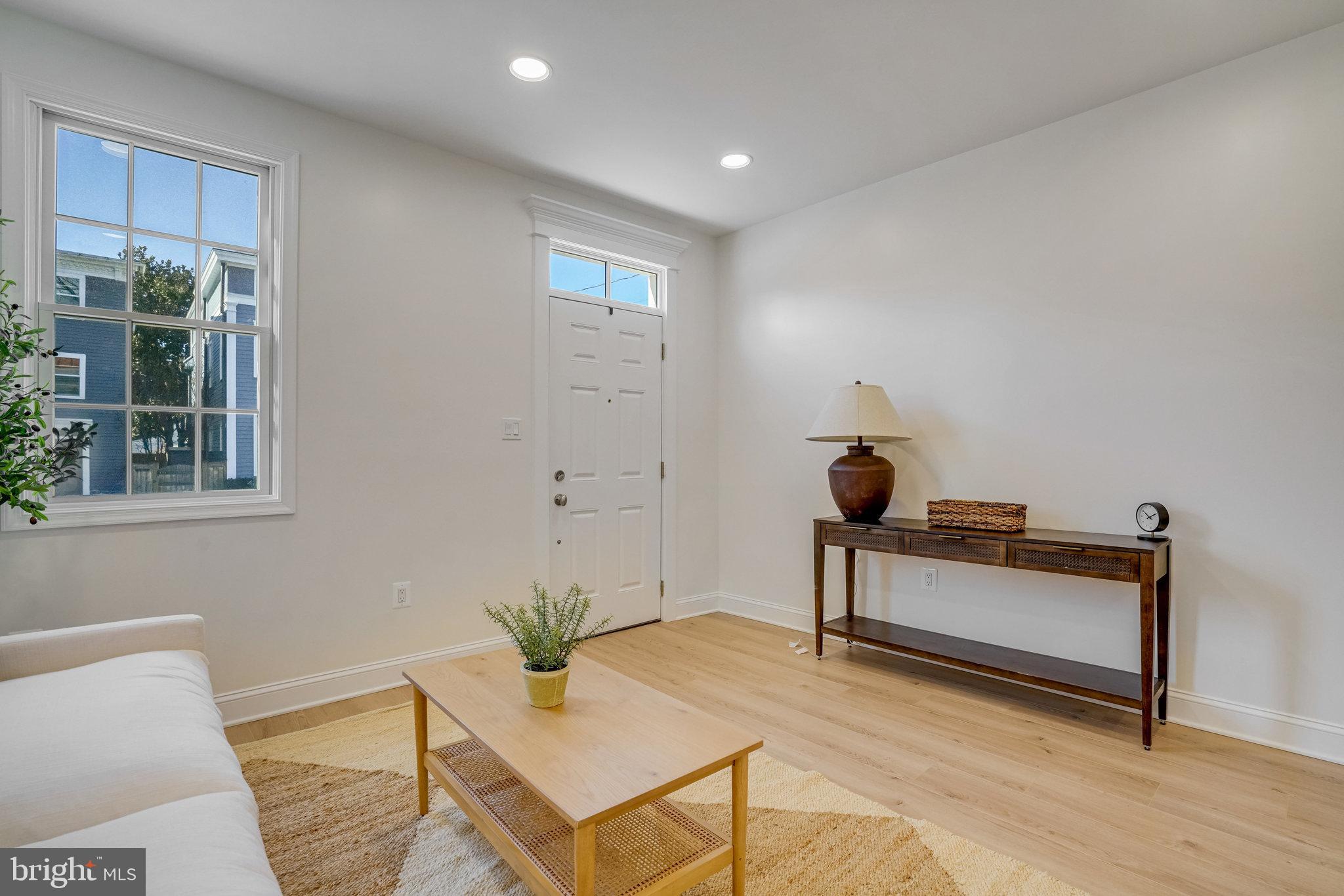 ALEXANDRIA - Residential