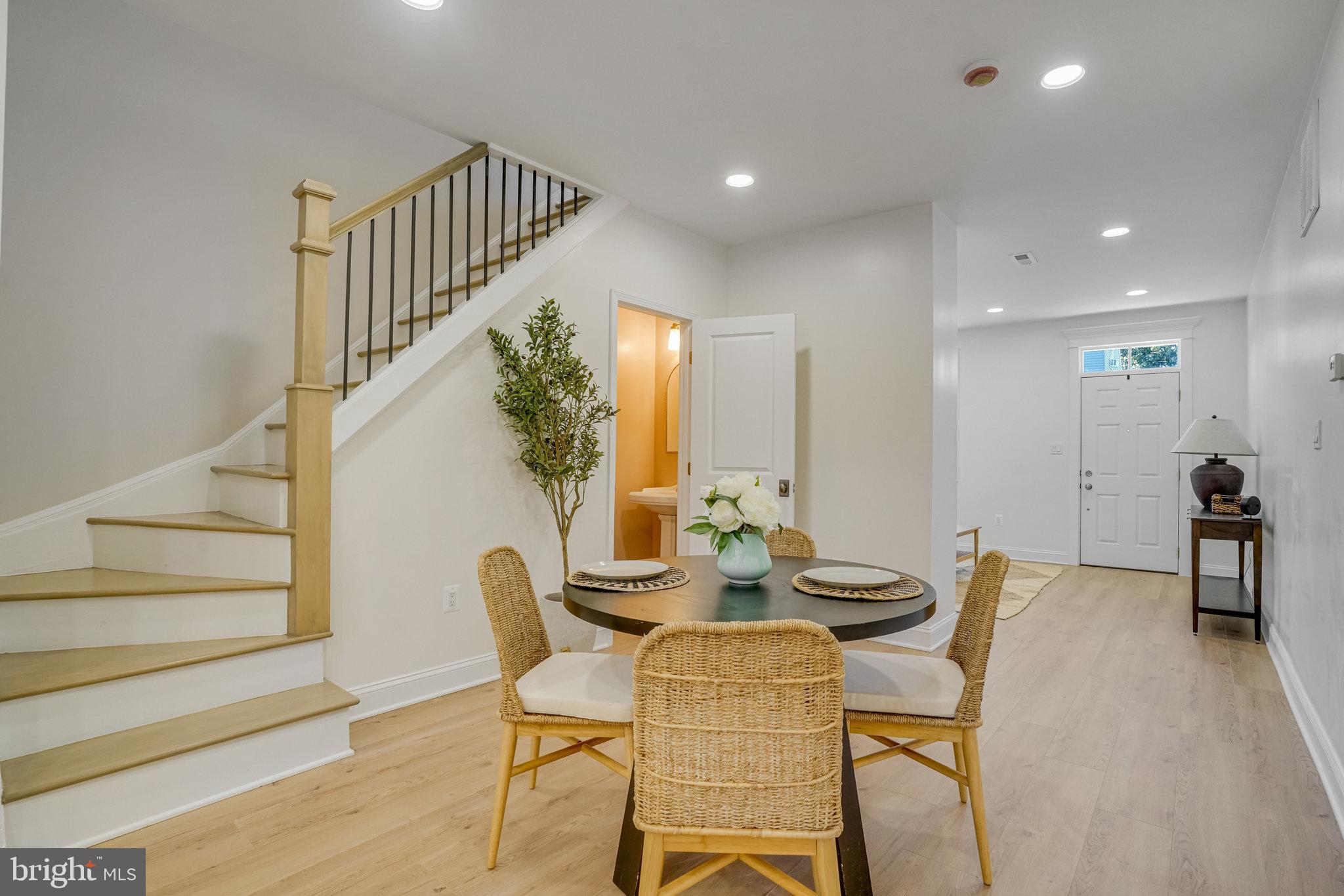 ALEXANDRIA - Residential