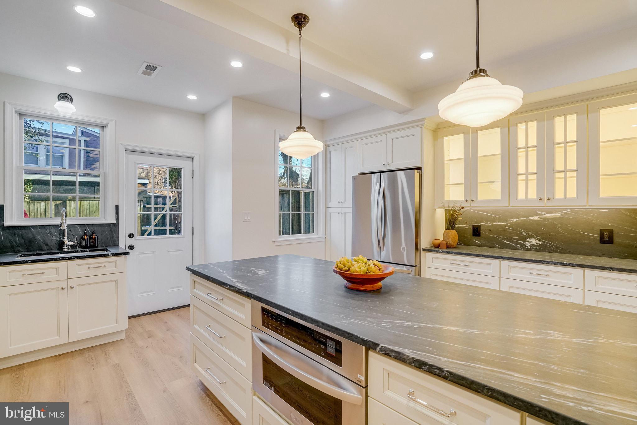 ALEXANDRIA - Residential