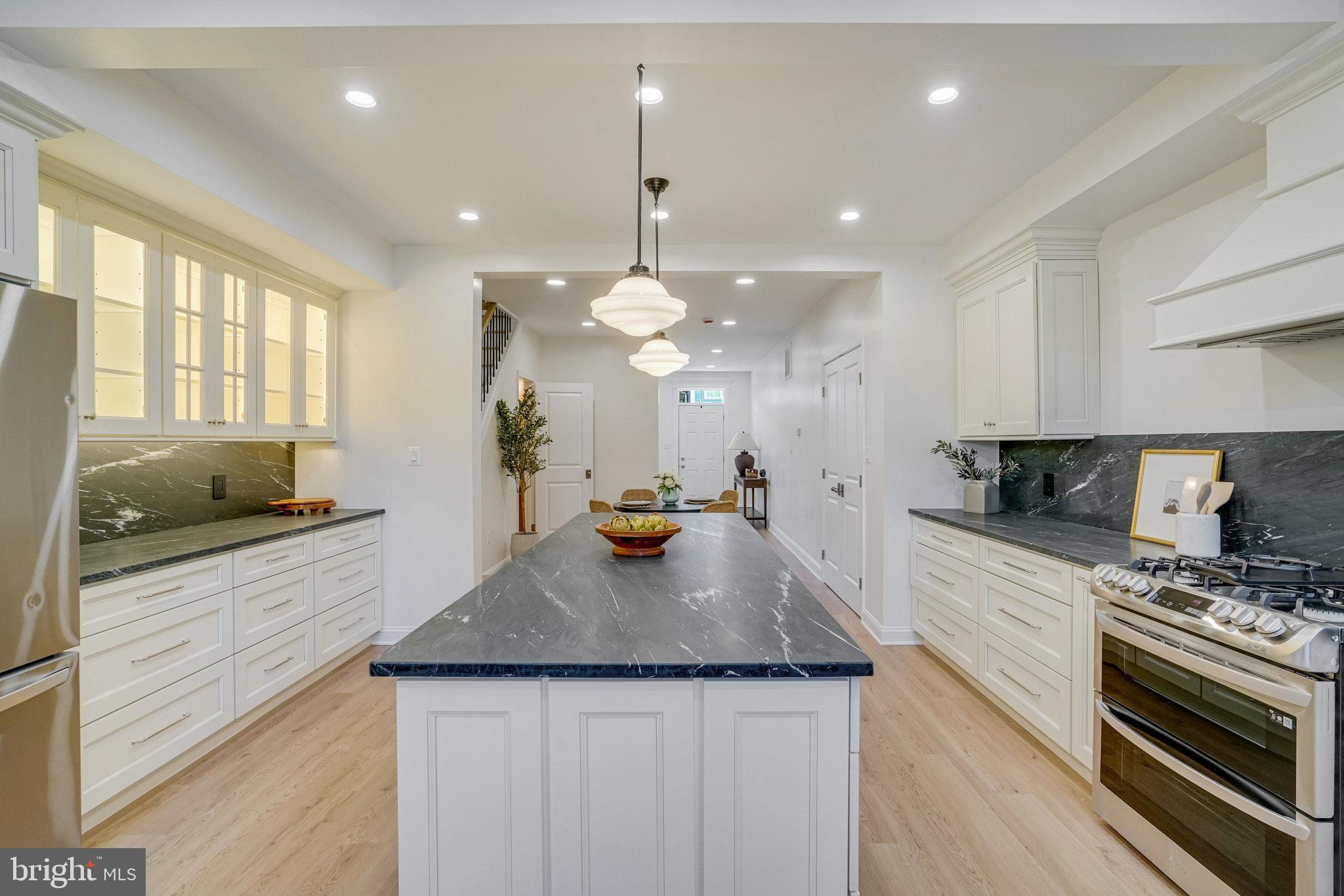 ALEXANDRIA - Residential