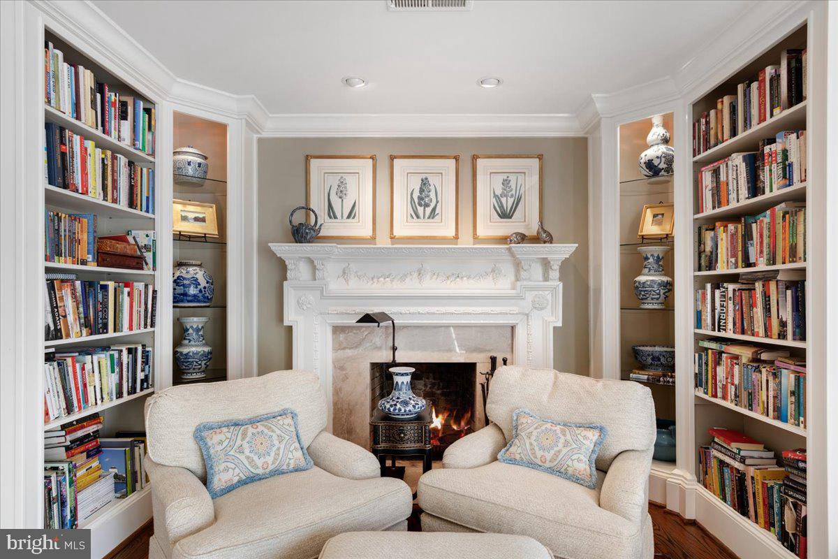 EASTON - Residential