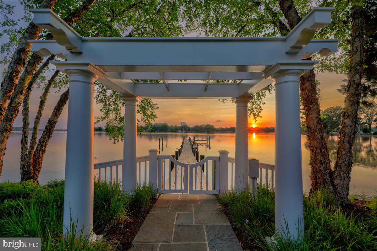 EASTON - Residential