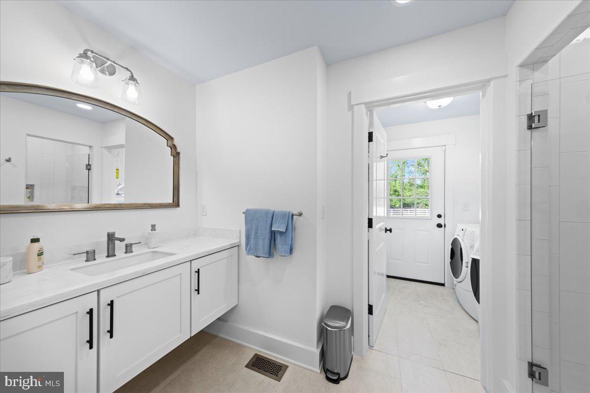 EASTON - Residential