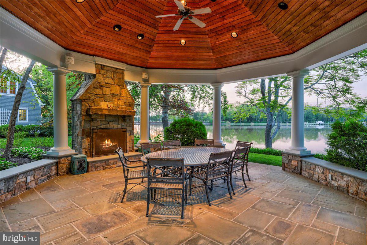 EASTON - Residential