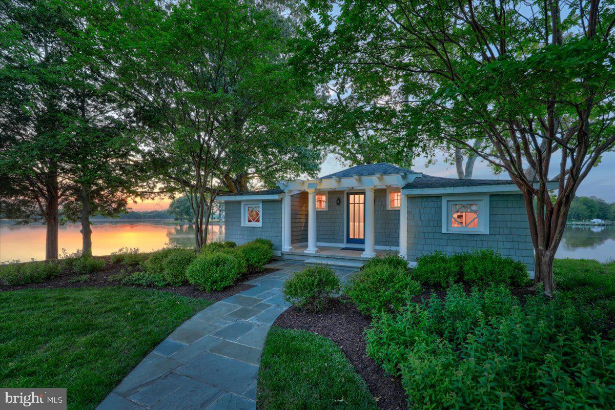 EASTON - Residential