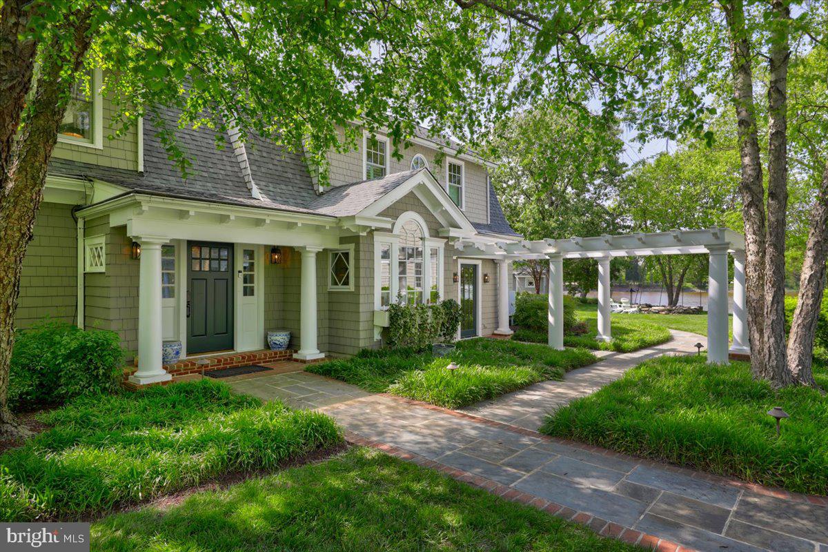 EASTON - Residential