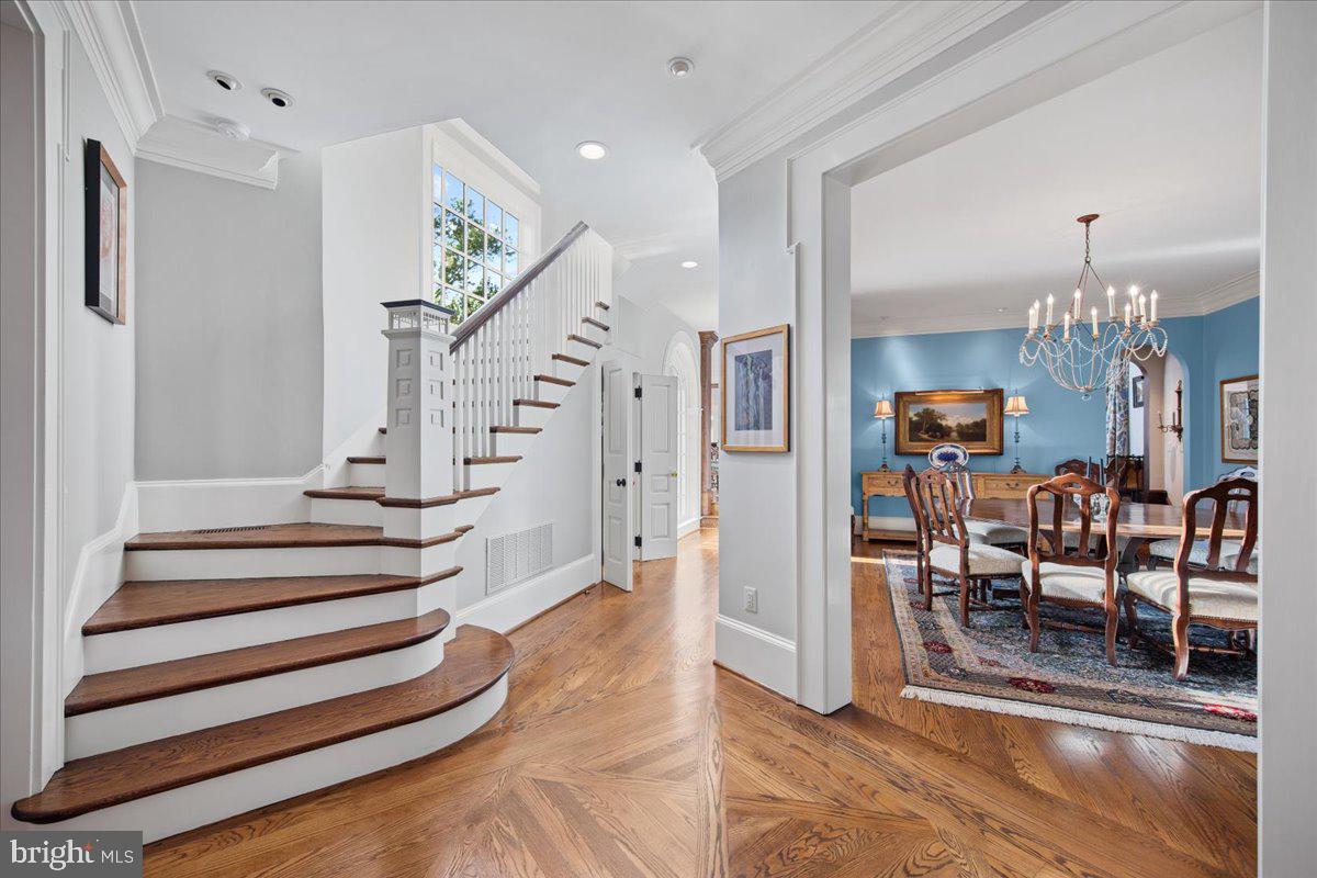 EASTON - Residential