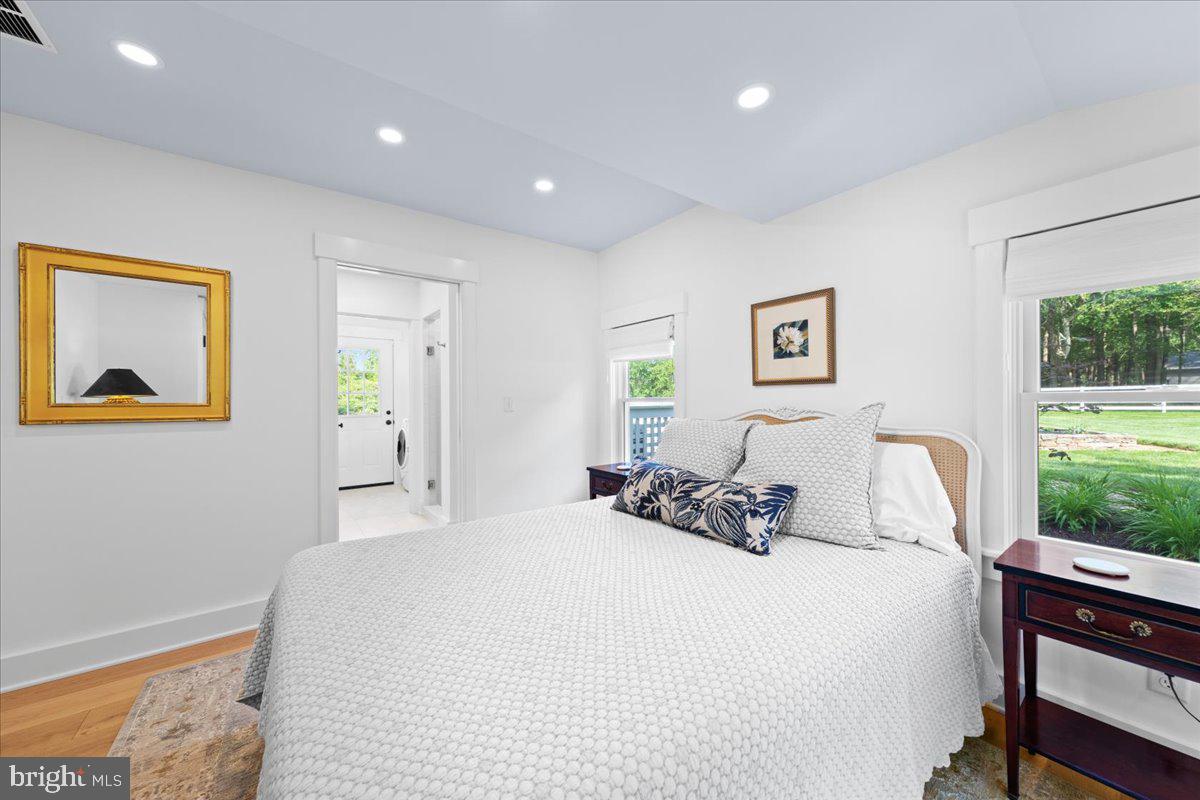 EASTON - Residential