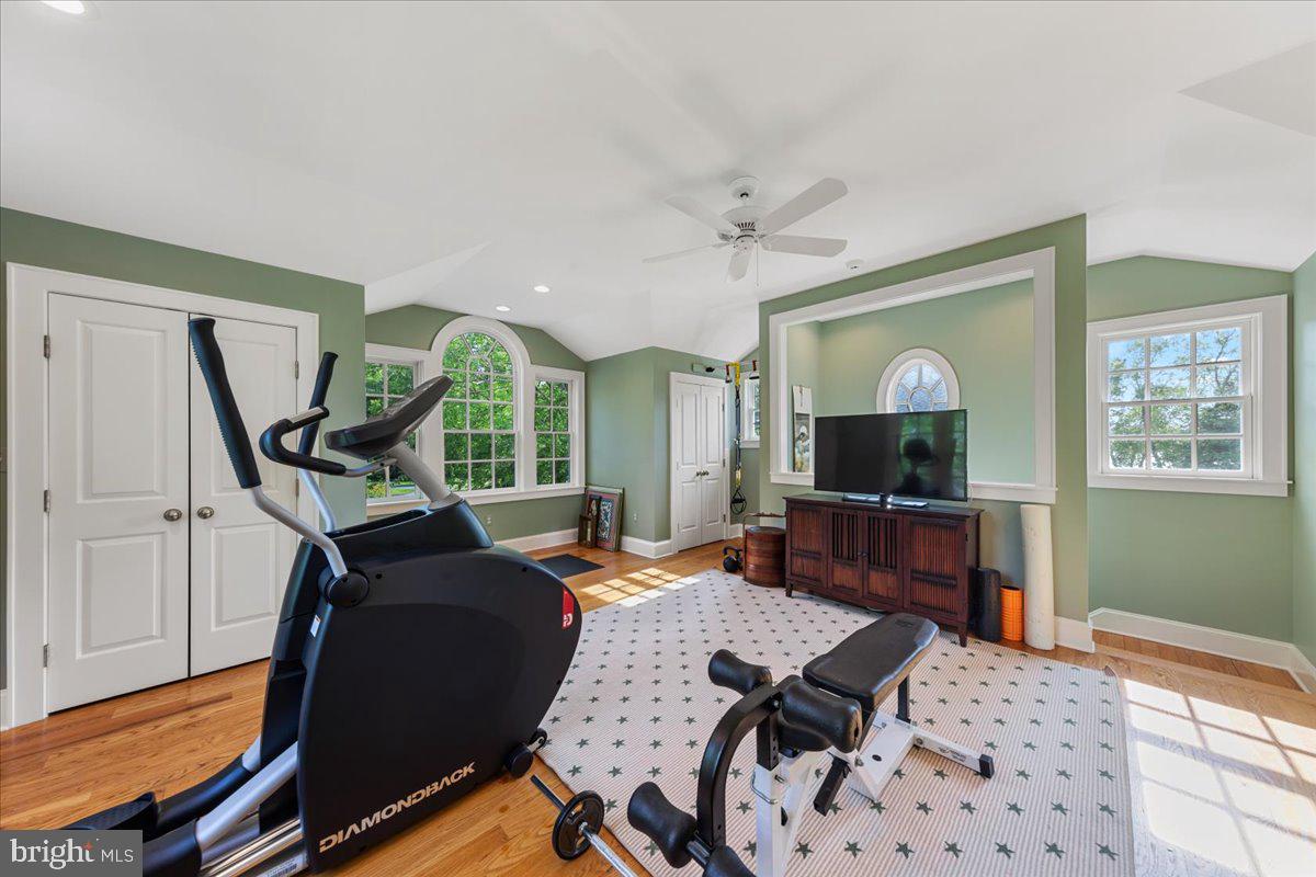 EASTON - Residential