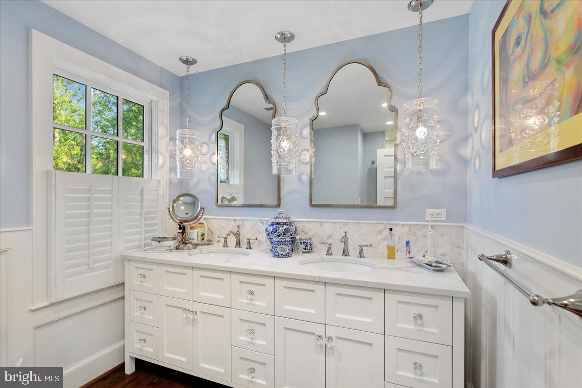 EASTON - Residential