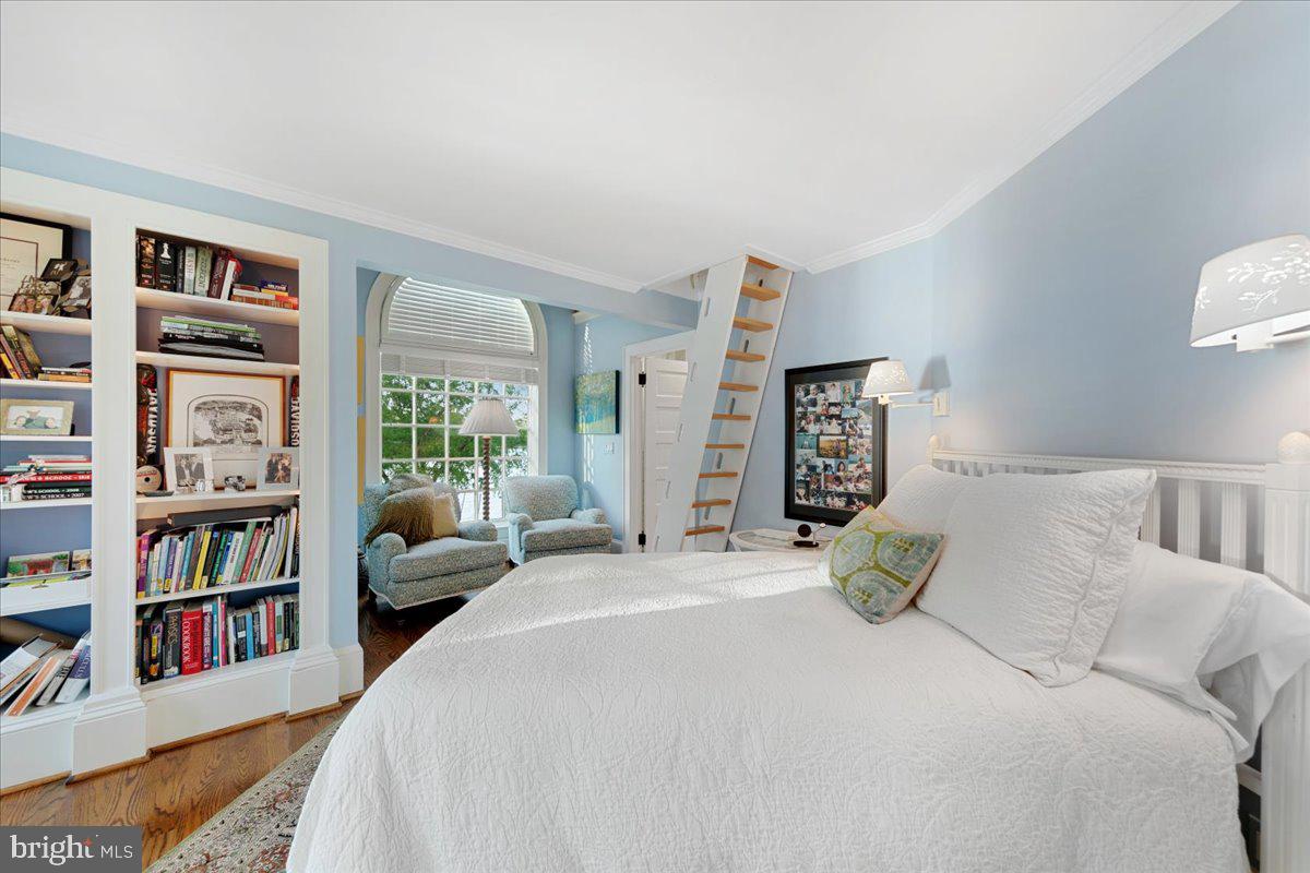 EASTON - Residential