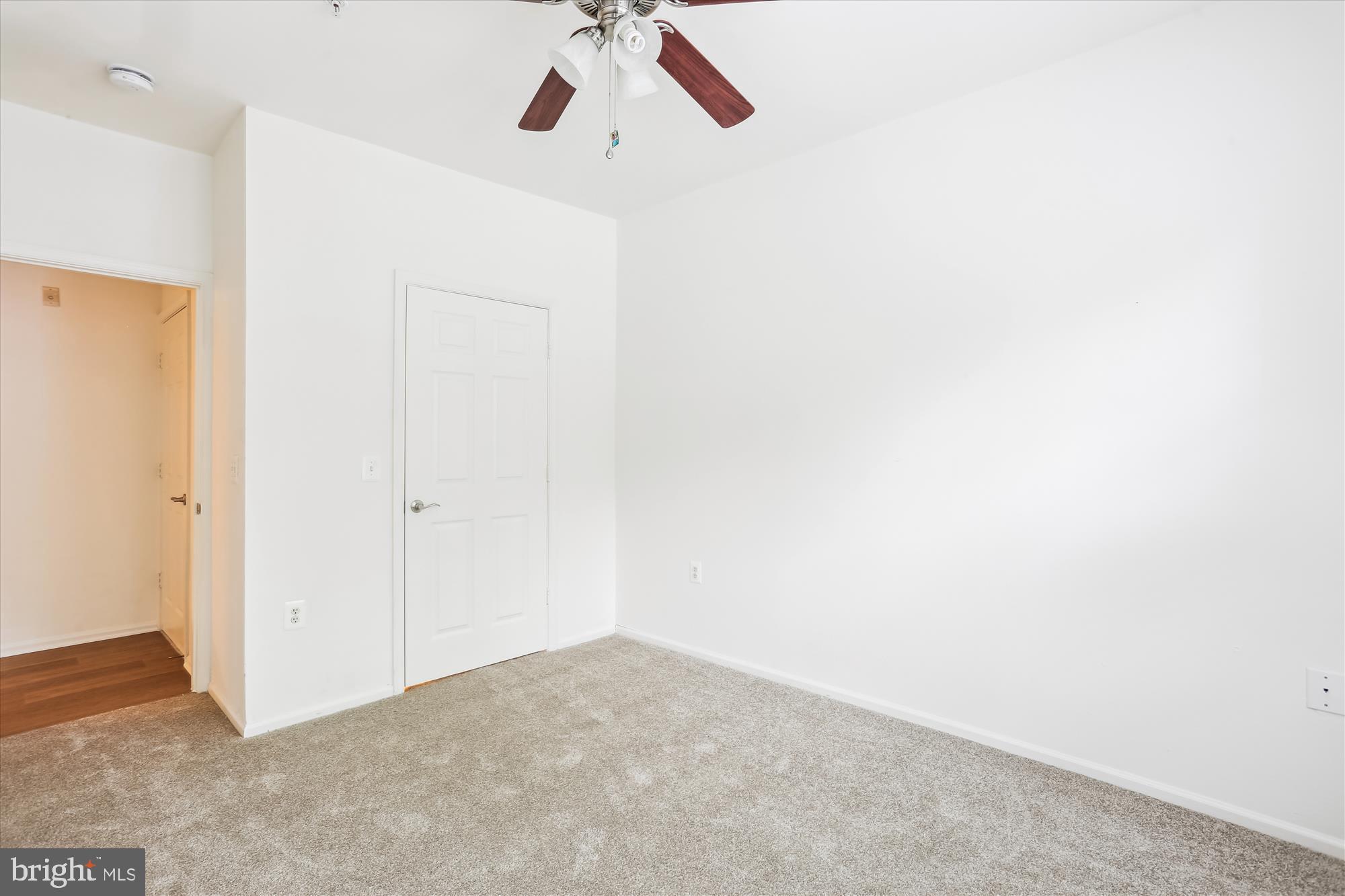 WHITE FLINT STATION - Residential