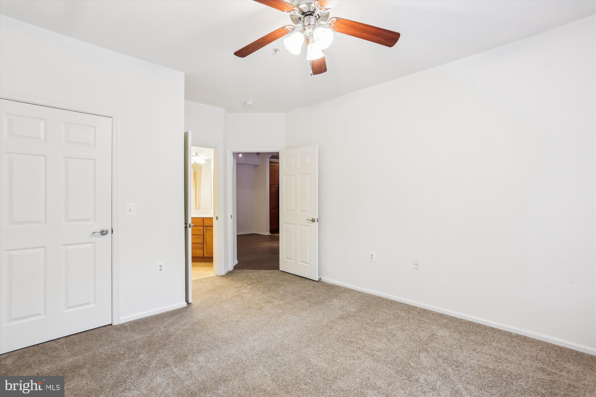 WHITE FLINT STATION - Residential