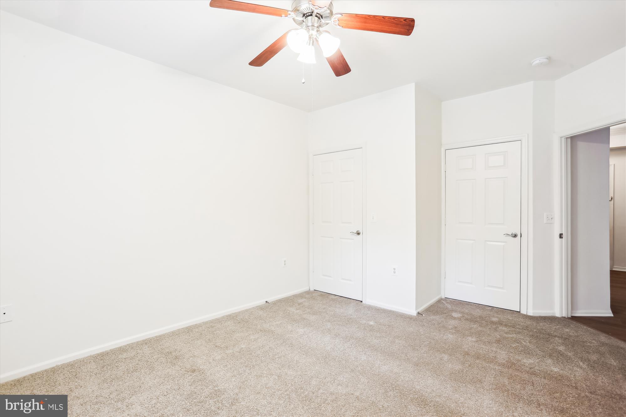 WHITE FLINT STATION - Residential