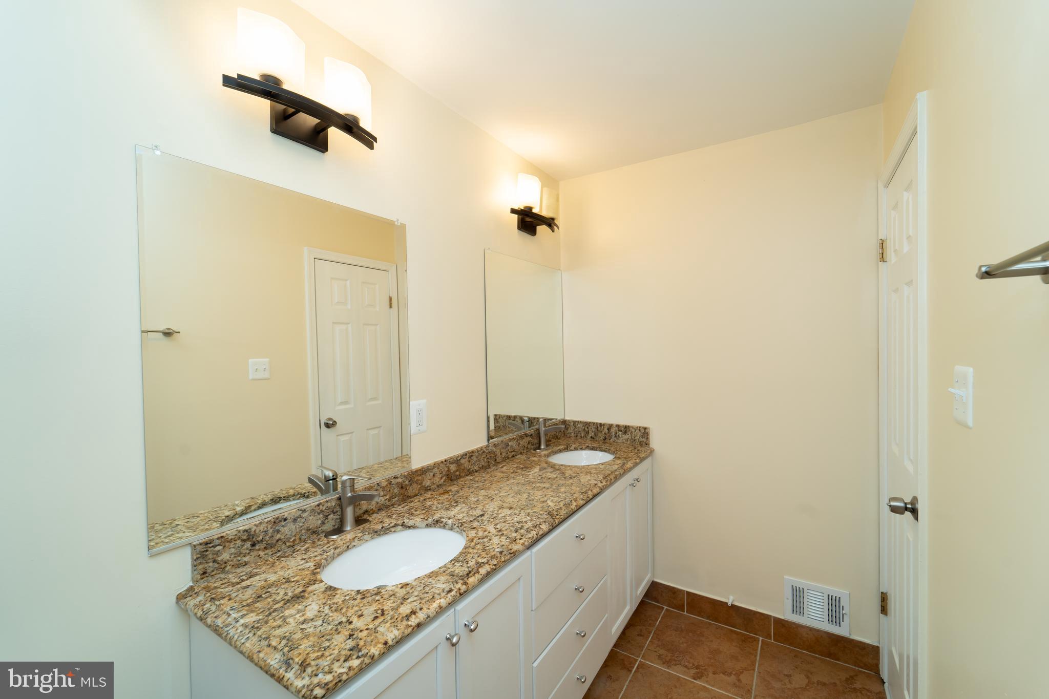 MILL CREEK SOUTH - Residential